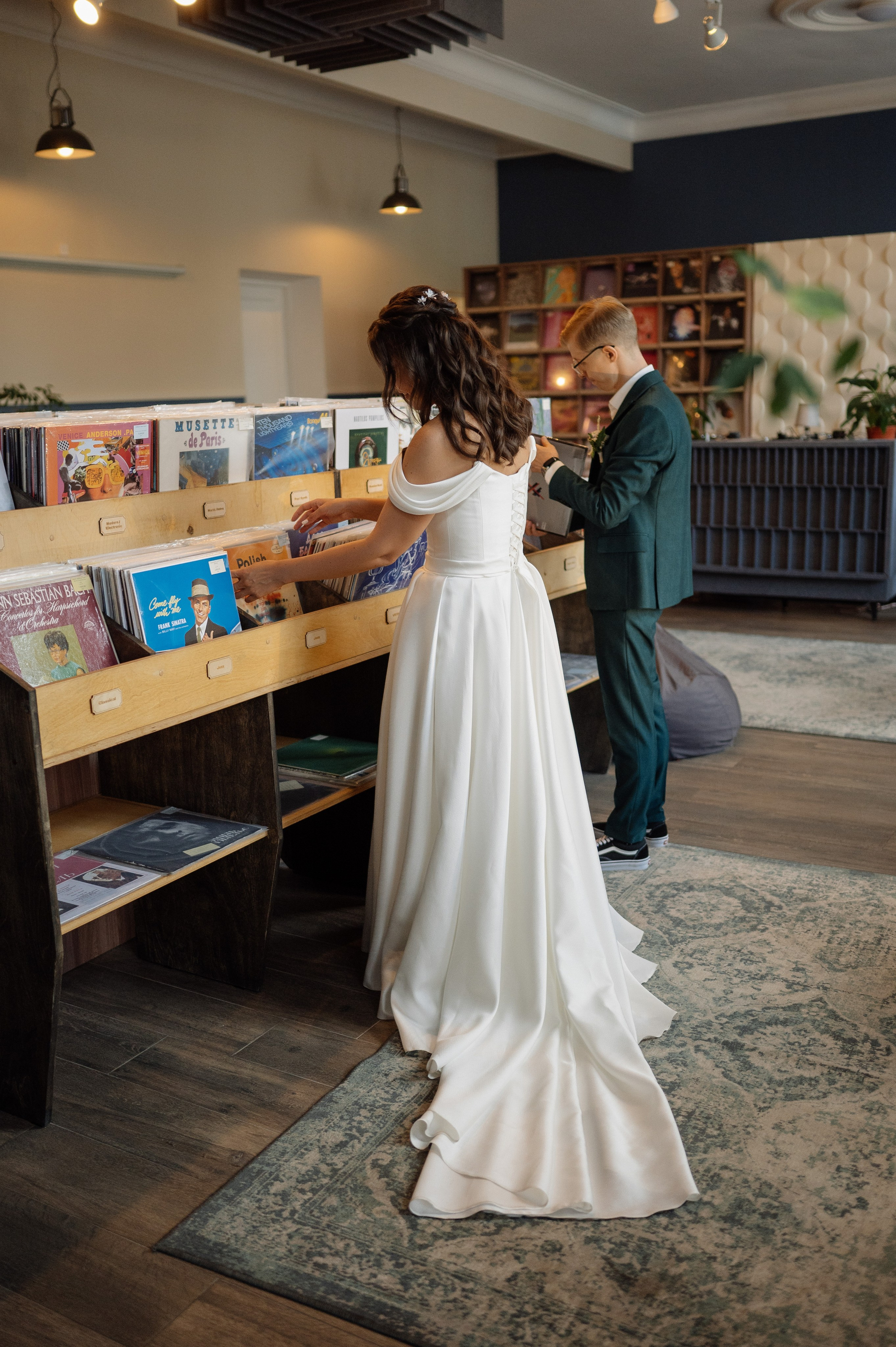 музыкальный магазин круги