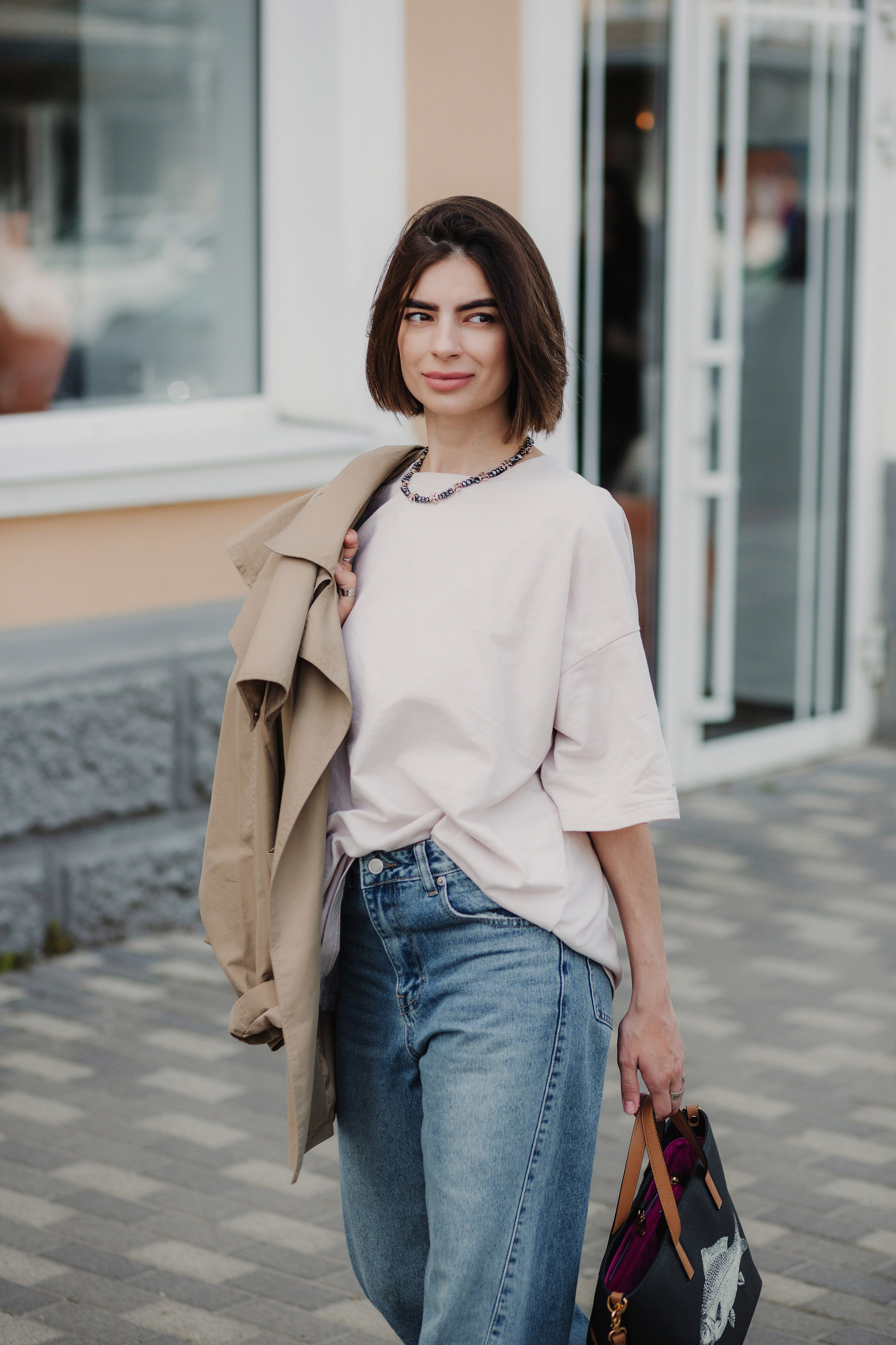 Загадочный Шарм Таганрога: Саша в Объективе на Улице Петровской. Свадебный и семейный фотограф в Таганроге Бакарюк Антон