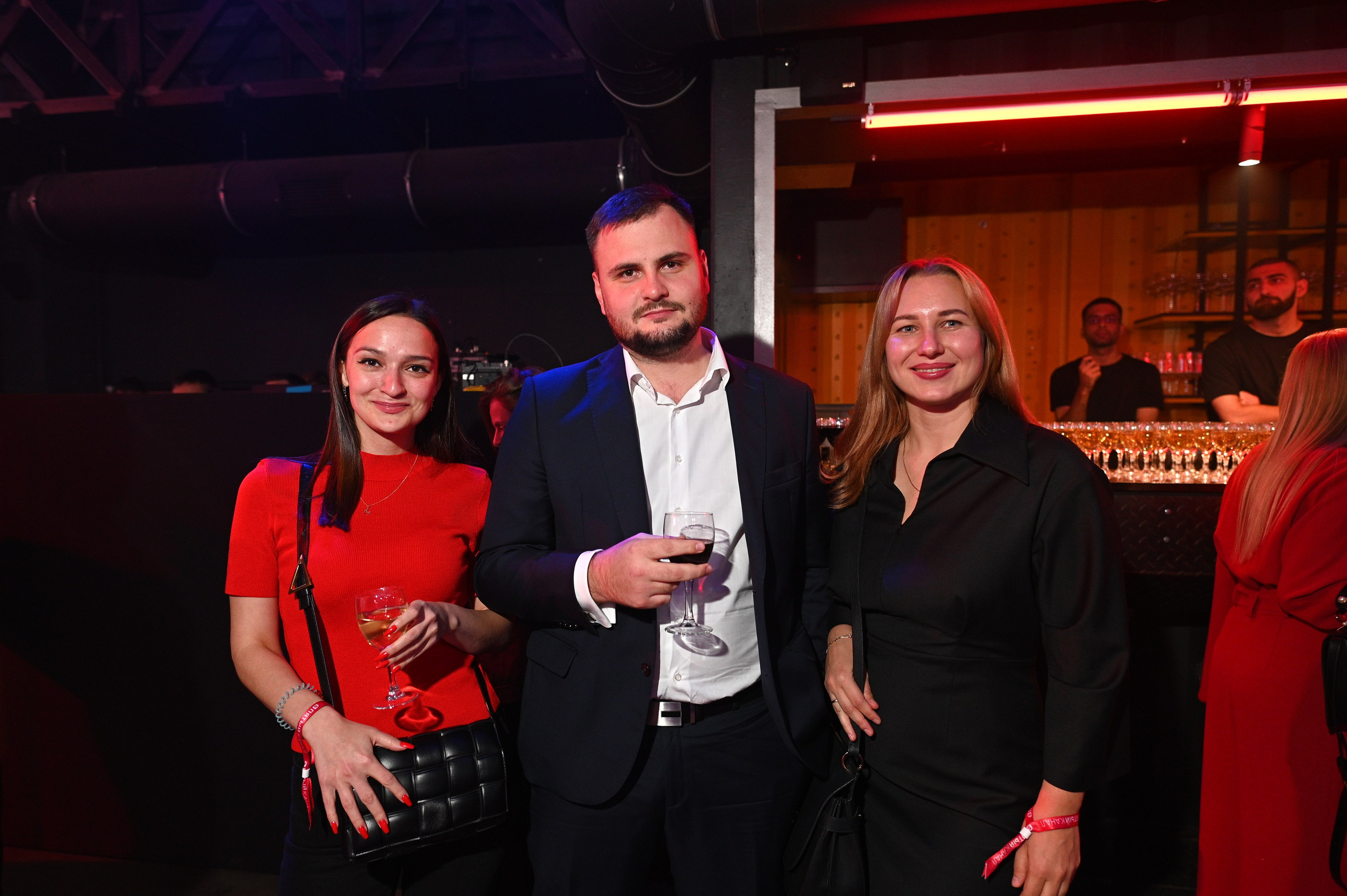 Презентация Пятого канала 01.10.2024. EVEREST PHOTO REPORT