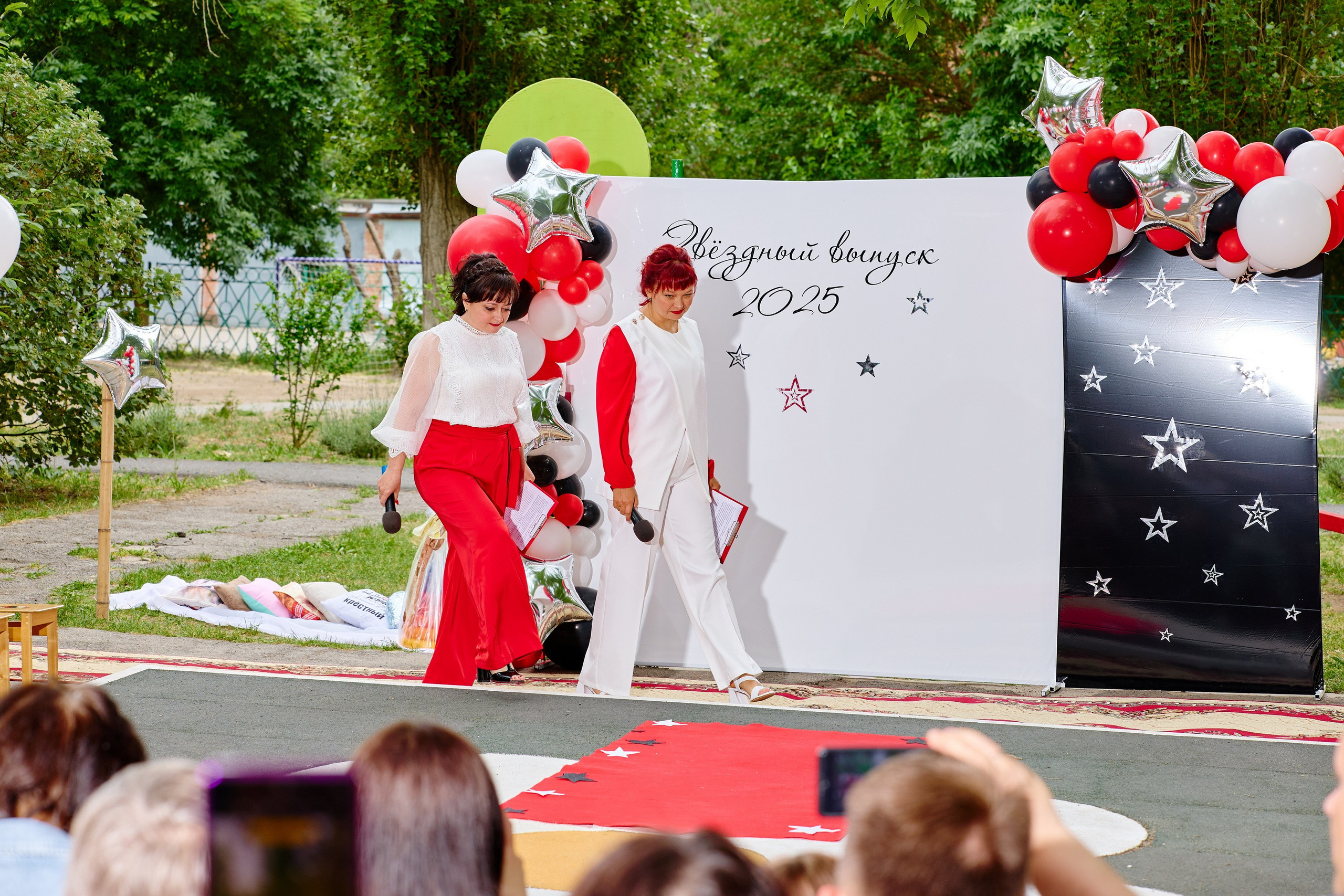 Выпускной 45 сад. Фотограф Выпускные альбомы Таганрог Сергей Коробченко