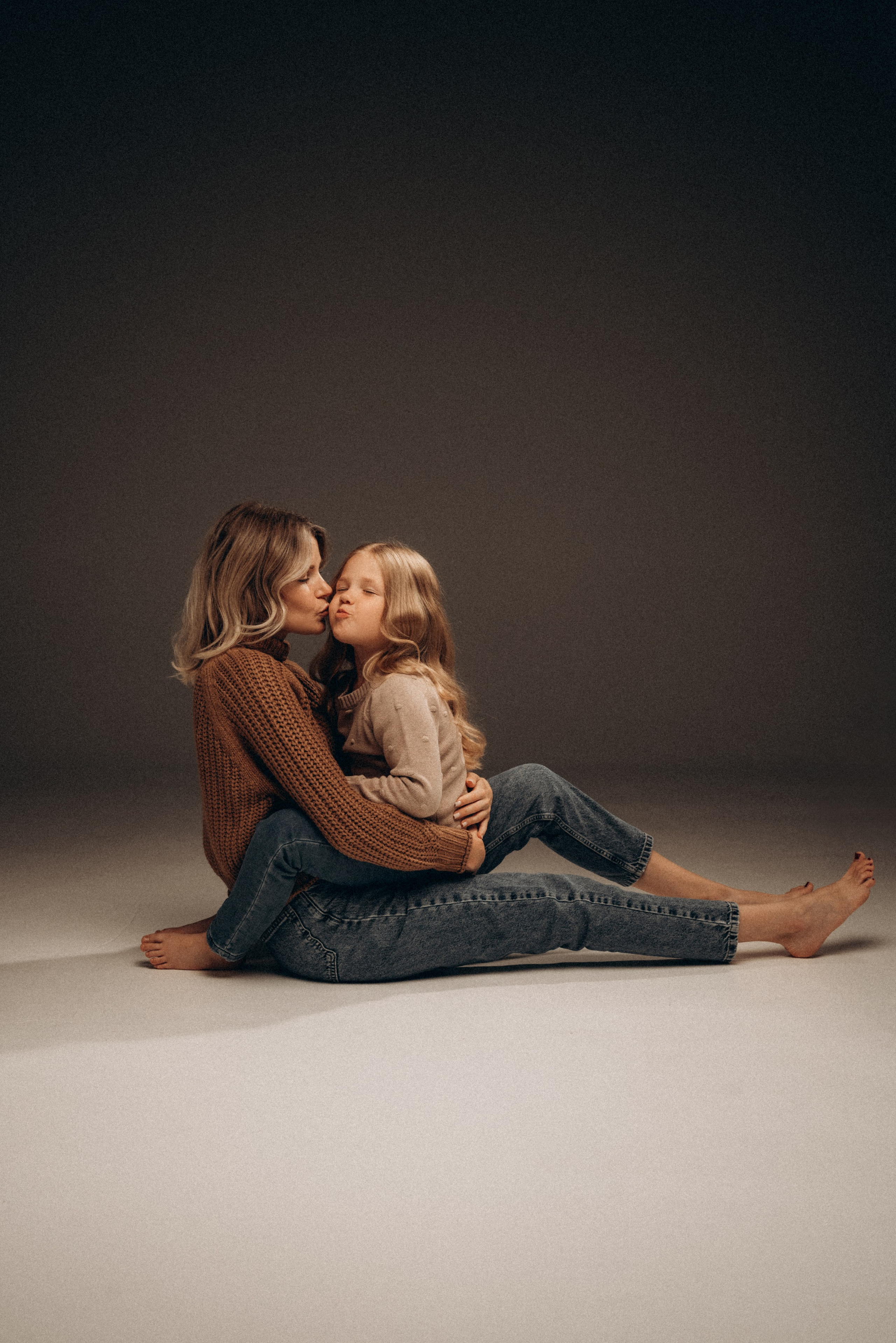 Ольга и Сонечка. Фотограф Мария Миллс | Минск