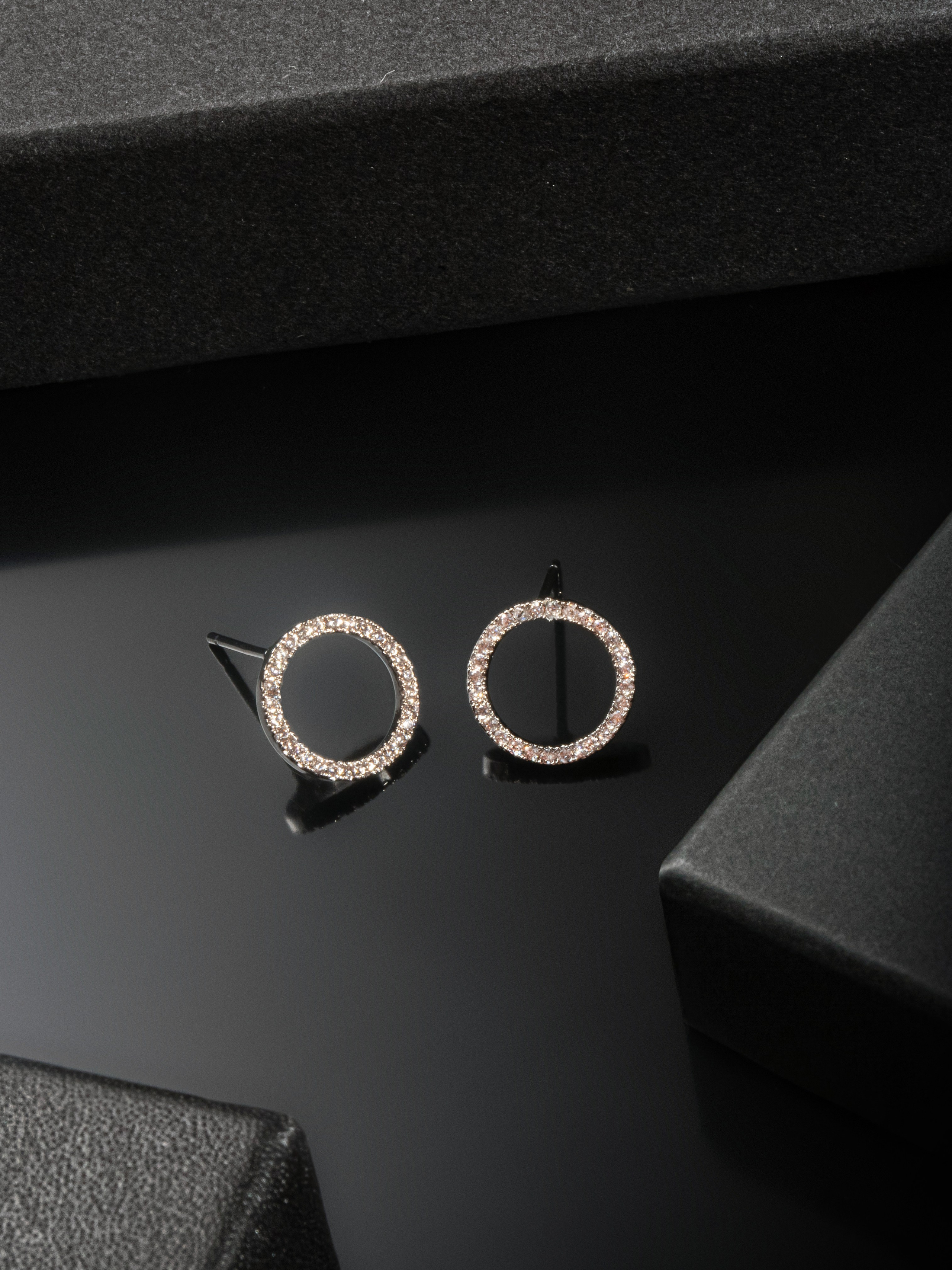 Ретушь фотографий колец и часов | Студия SVITHART