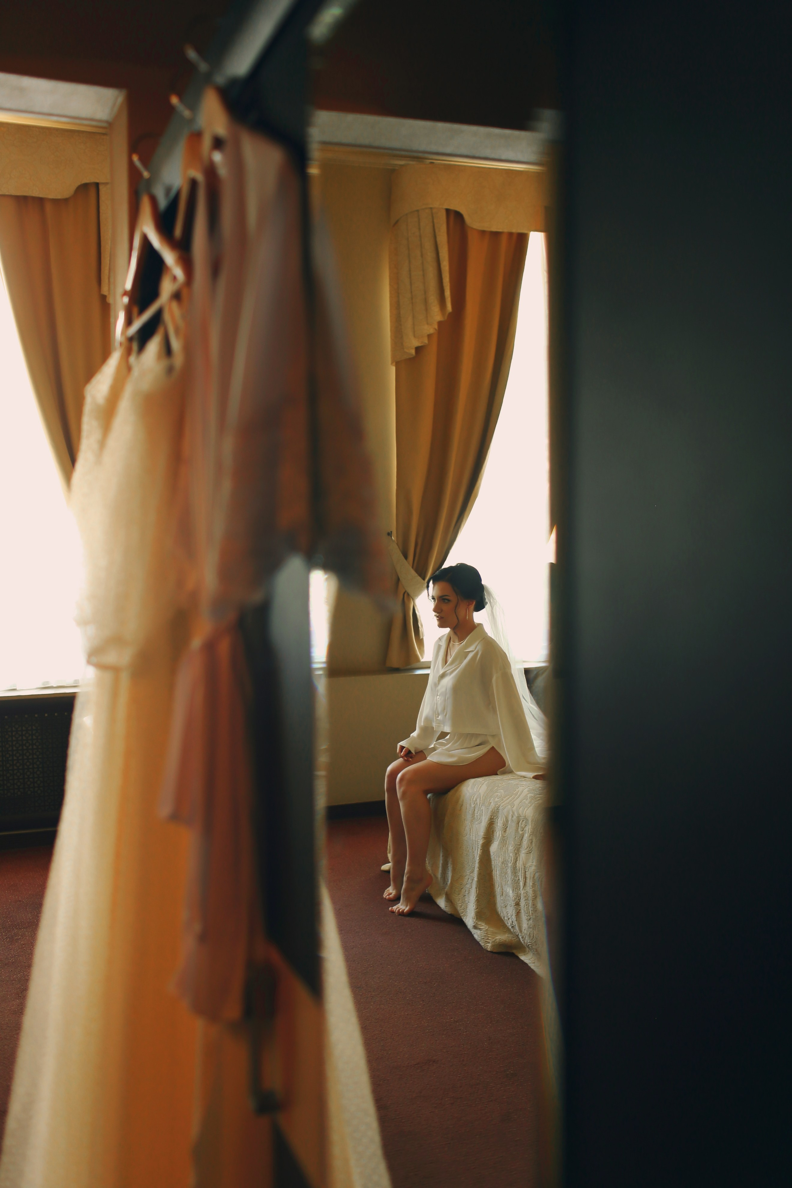 Съемка пары в отеле, на природе, в городе. Свадебный и репортажный фотограф в Ярославле и Санкт-Петербурге Роман Микрюков