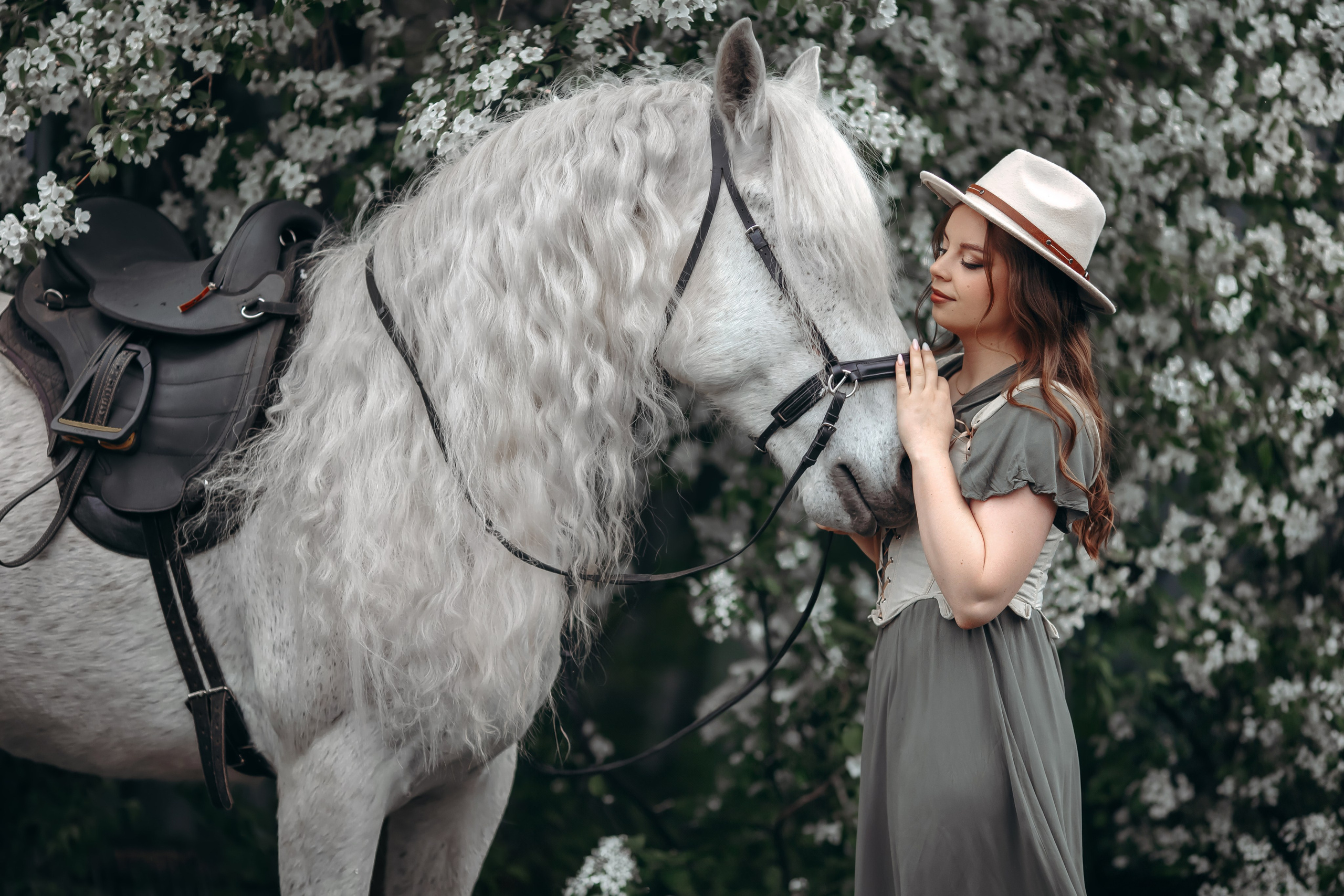 Весенние цветения. Анна Молчанова конный фотограф в Тюмени | фотосессии с лошадьми Тюмень