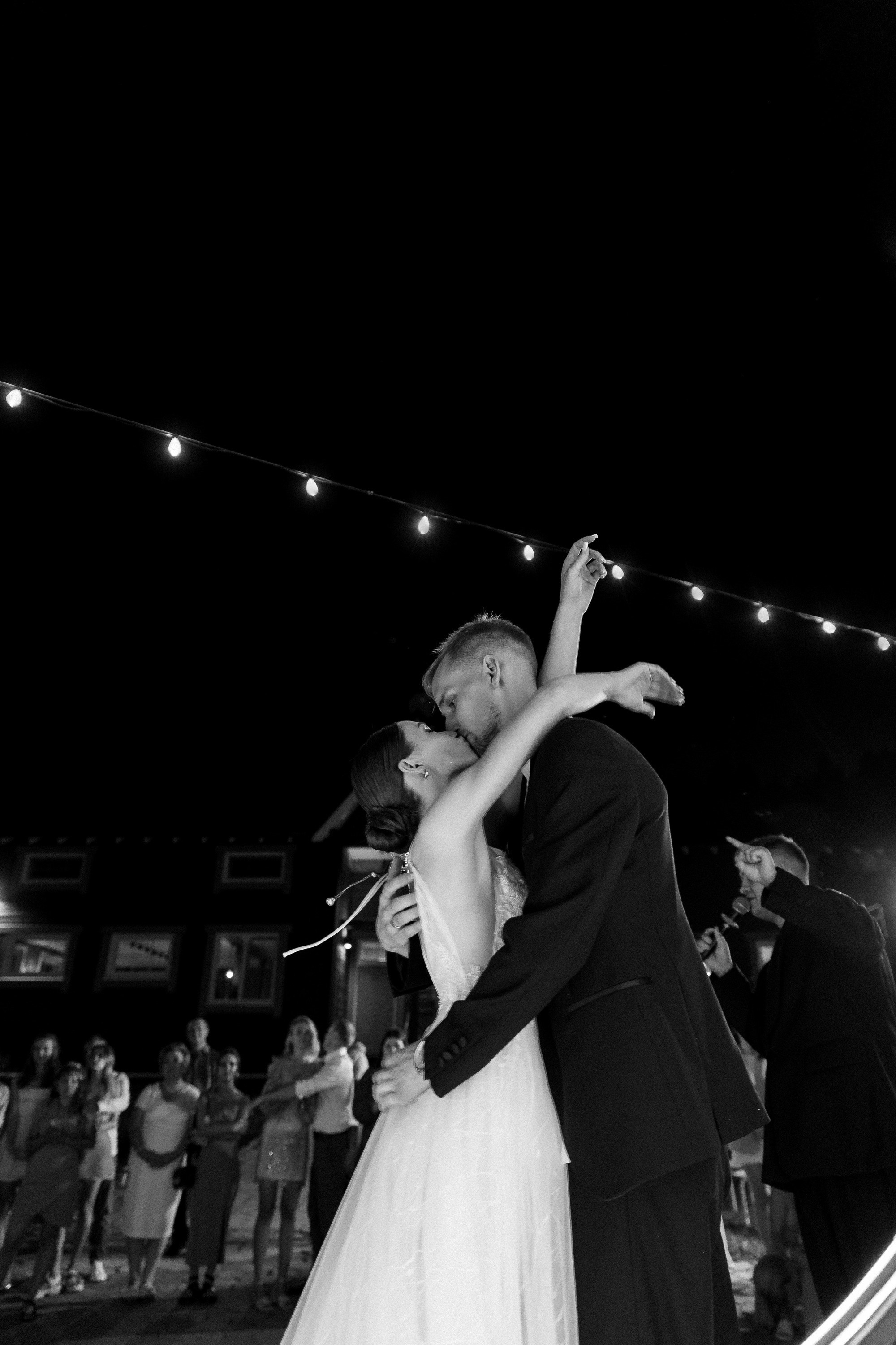 Малиновый фейерверк эмоций. Свадебный фотограф в Томске | Александр Овчаренко