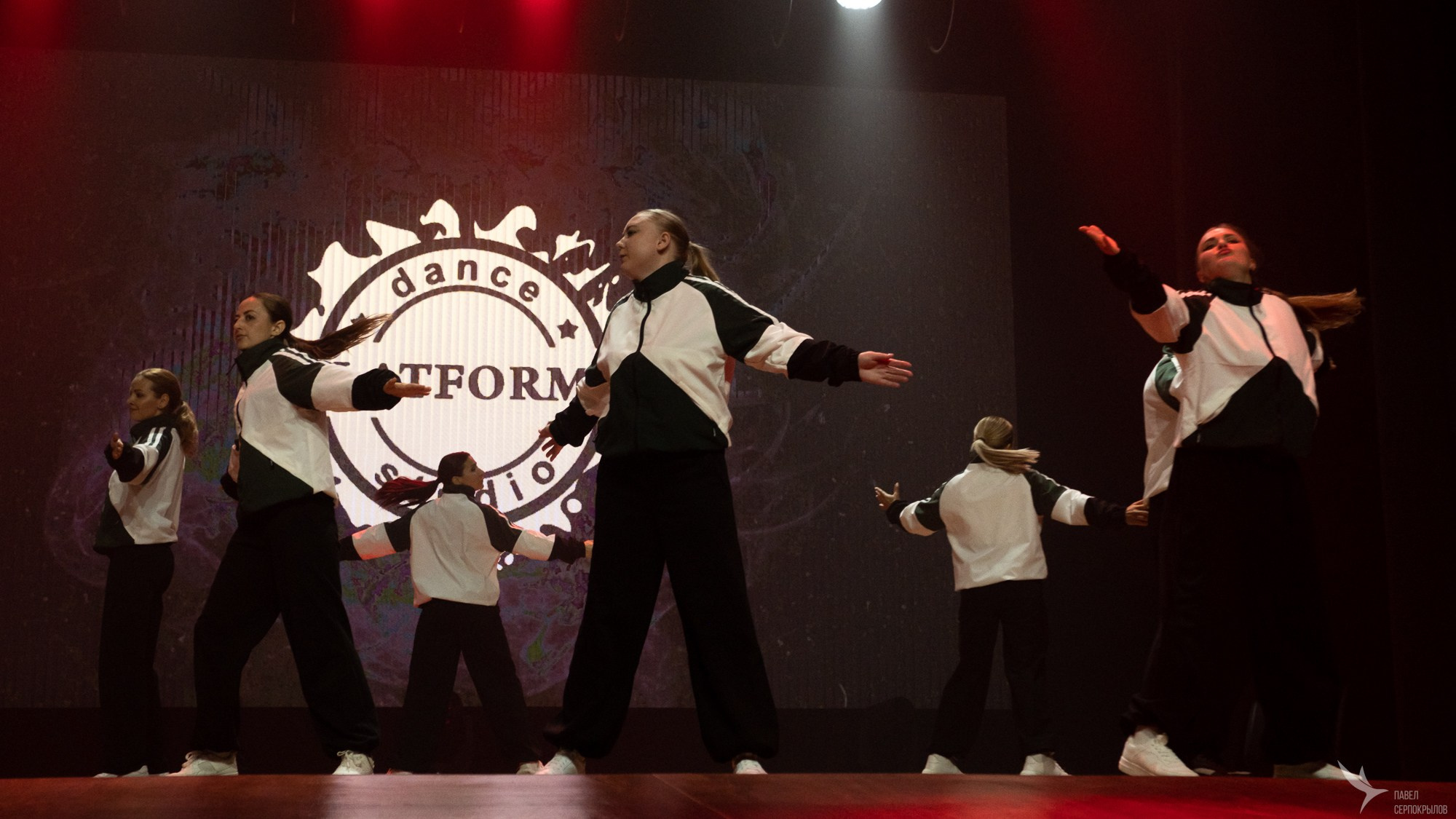 Отчетный концерт студии танцев PLATFORMA. Репортажный фотограф в Казани Павел Серпокрылов