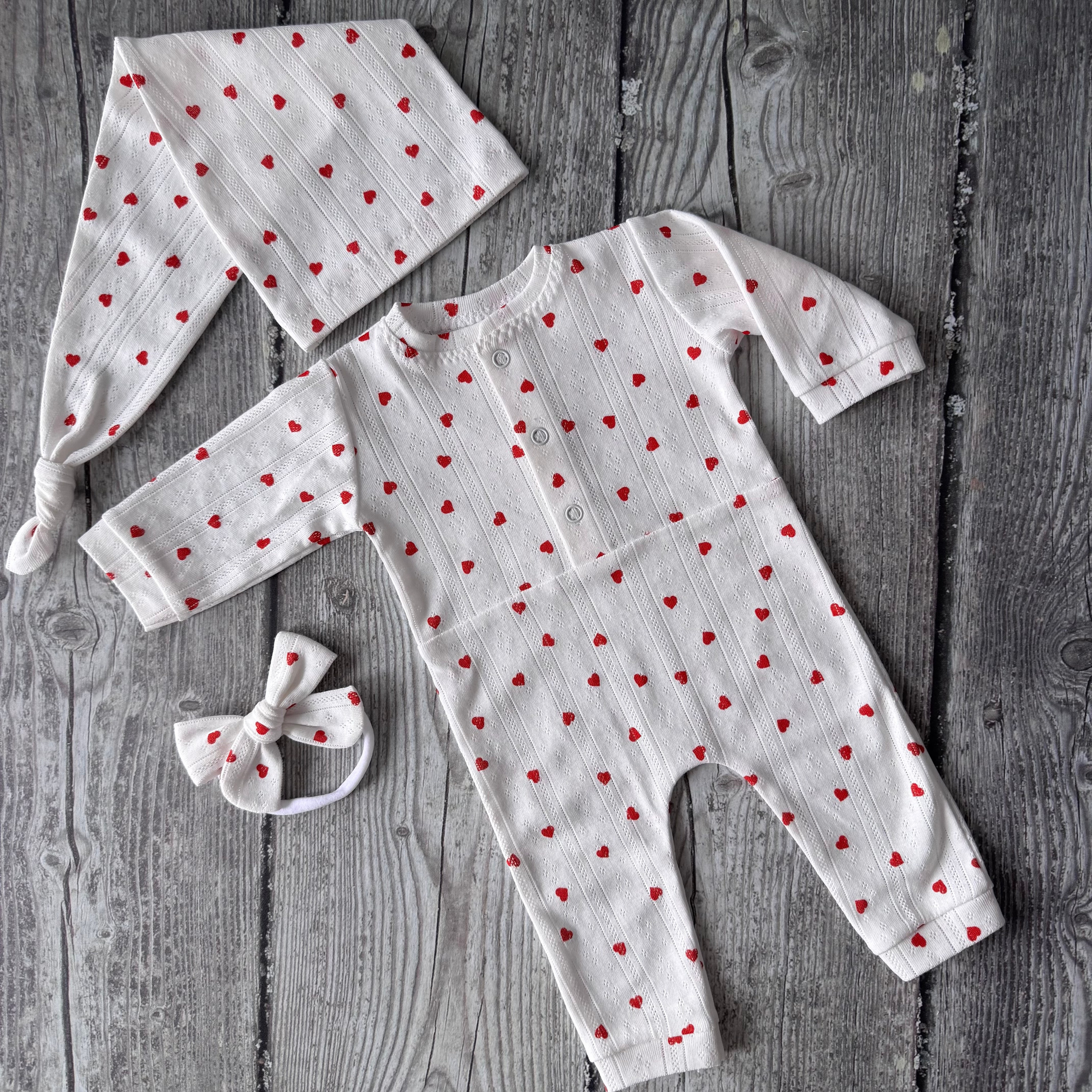 Костюмы и аксессуары для фотосессии новорожденных | Реквизит для съемки newborn в Москве. Фотосессия новорожденных в Москве и Московской области | Профессиональный фотограф newborn — Татьяна Иванова