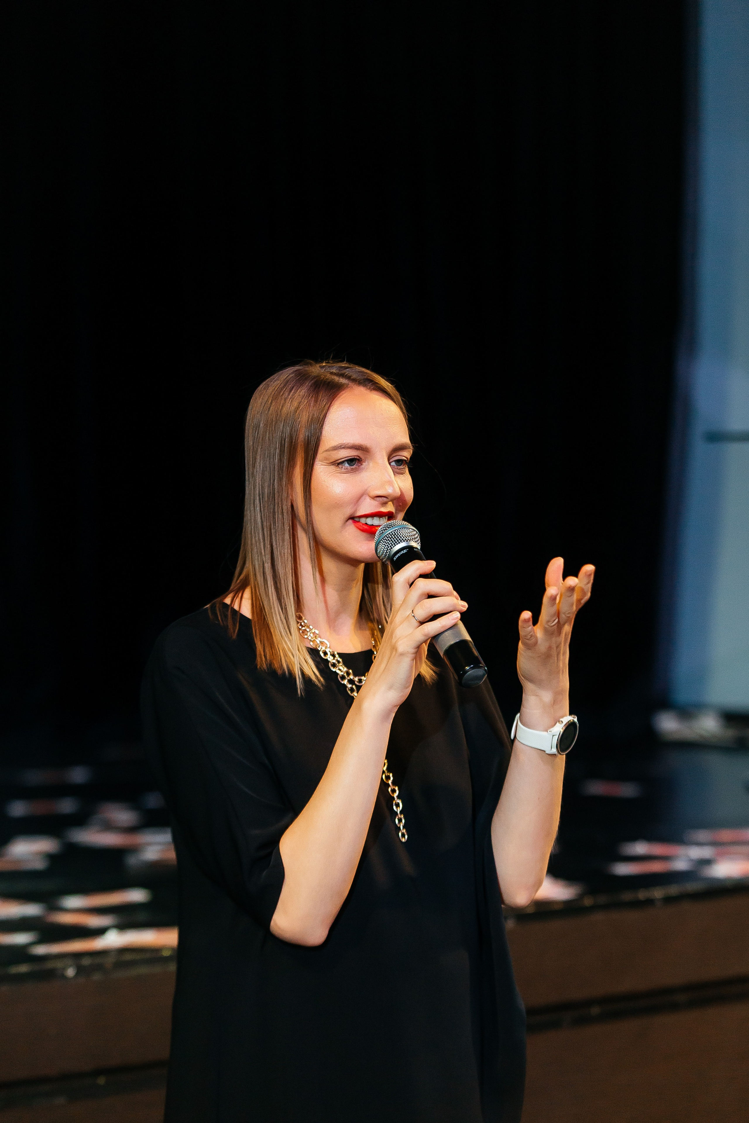 Фотозона+выступление спикеров. Фотограф в Красноярске Надежда Воскресенская