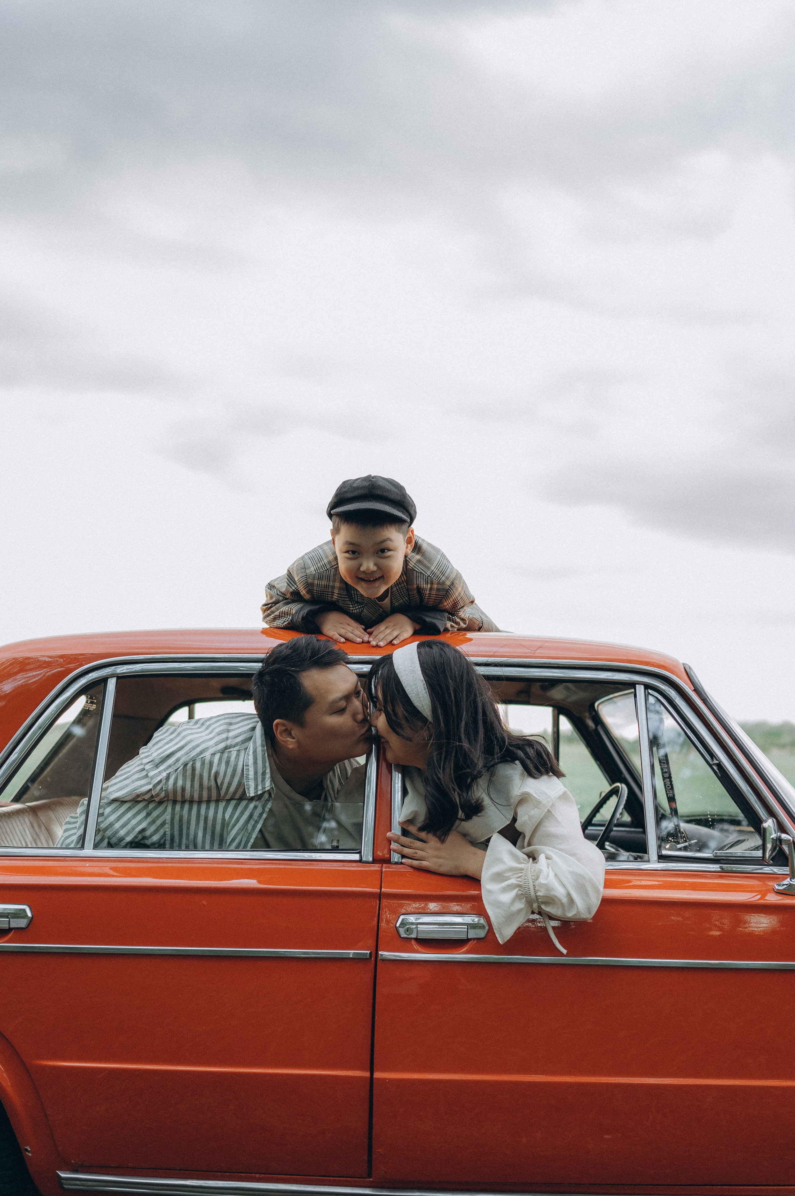 Семейная фотосессия с авто. Семейный фотограф Ростов-на-Дону Татьяна Соколова