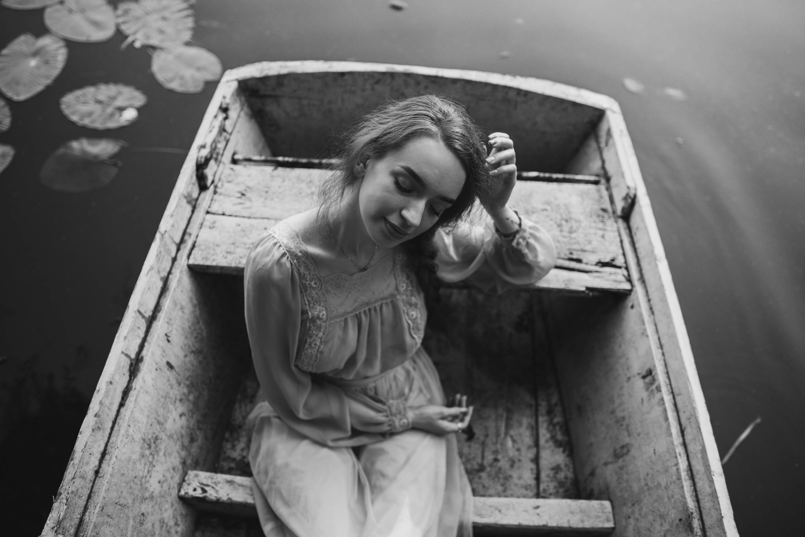Катя в лодке. Семейный фотограф в Москве. Дарья Долгих