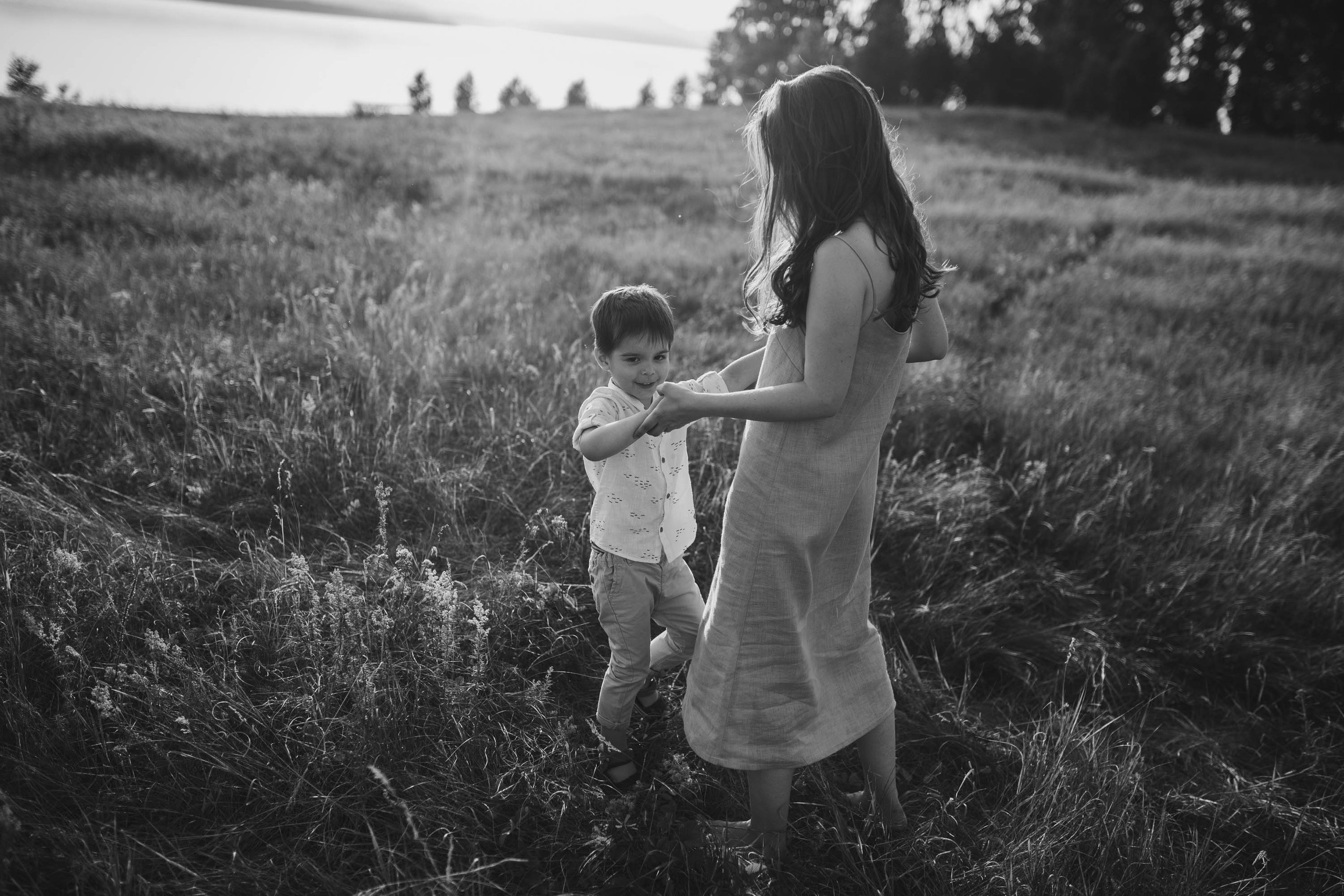 Закат у озера. Семейный фотограф в Москве. Дарья Долгих
