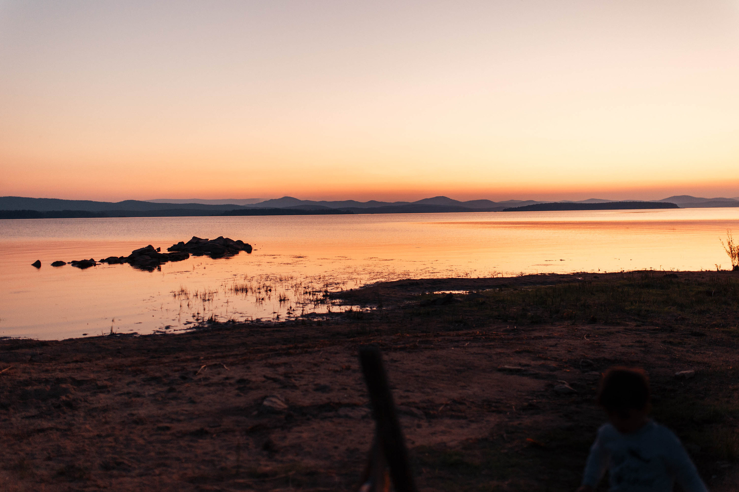 Закат у озера. Семейный фотограф в Москве. Дарья Долгих