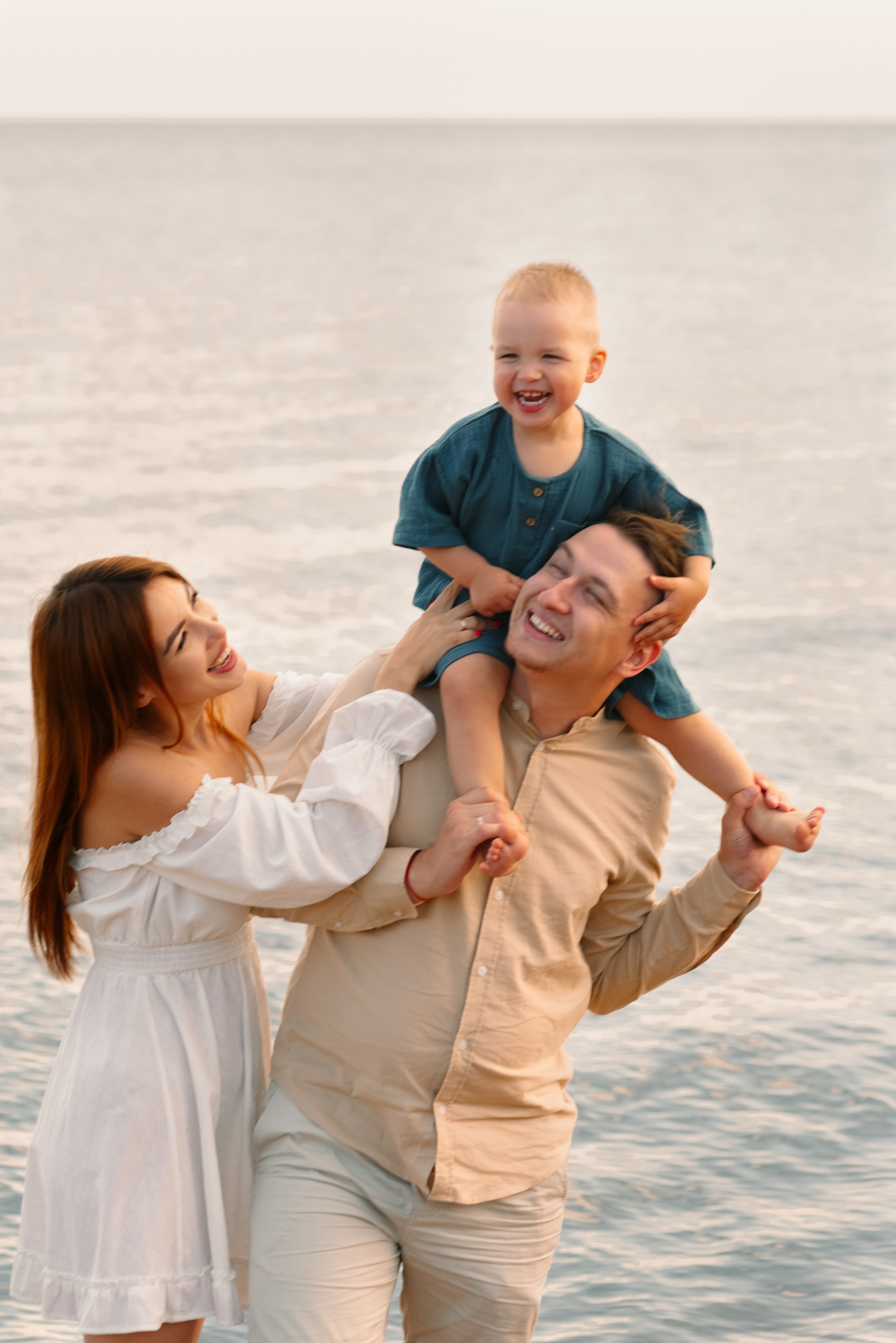 Семейная фотосессия на природе. Фотограф Юлия Кондратьева