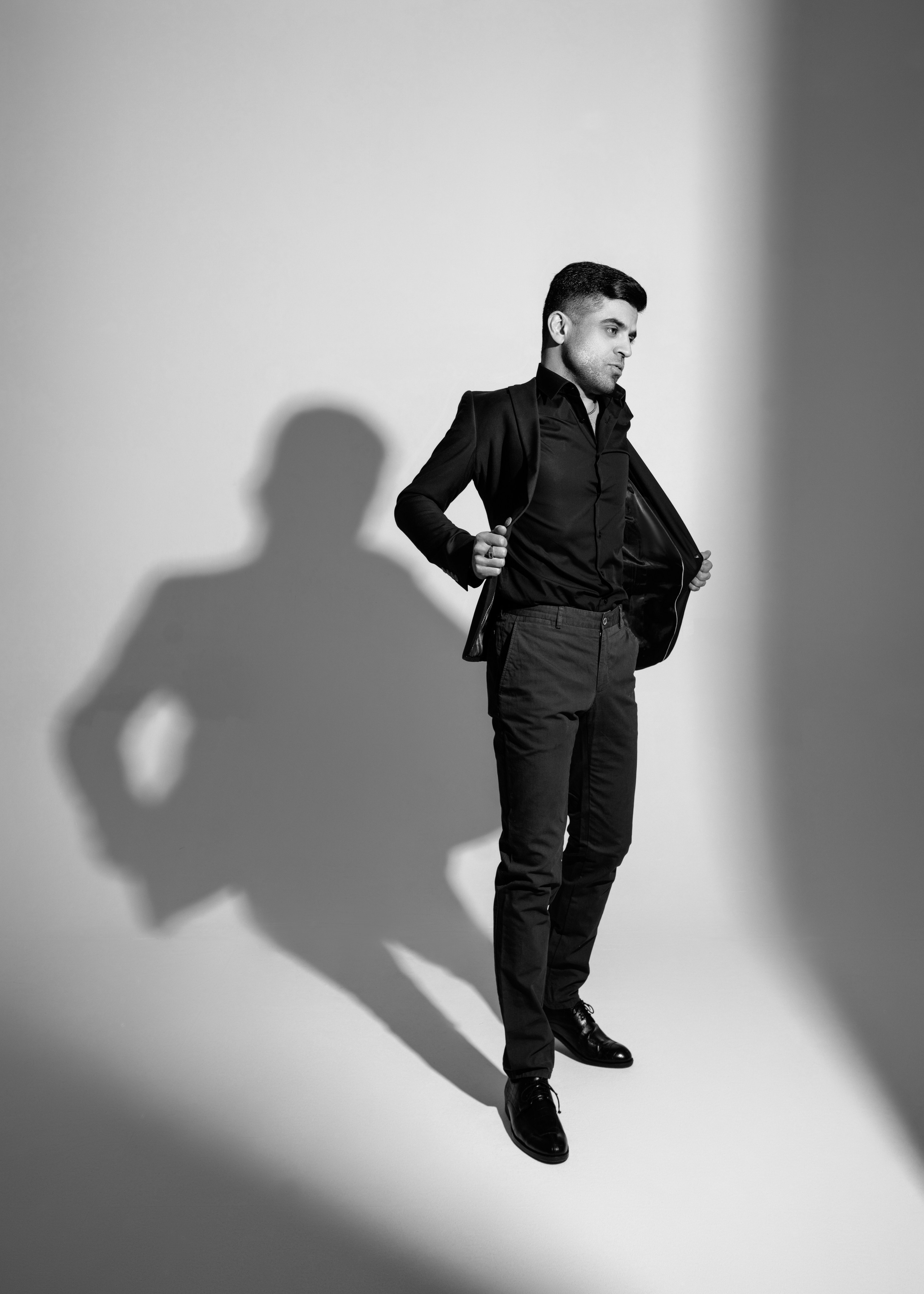 Мужская съемка. Оксана Волик фотограф в Архангельске. Аренда фотостудии White Studio