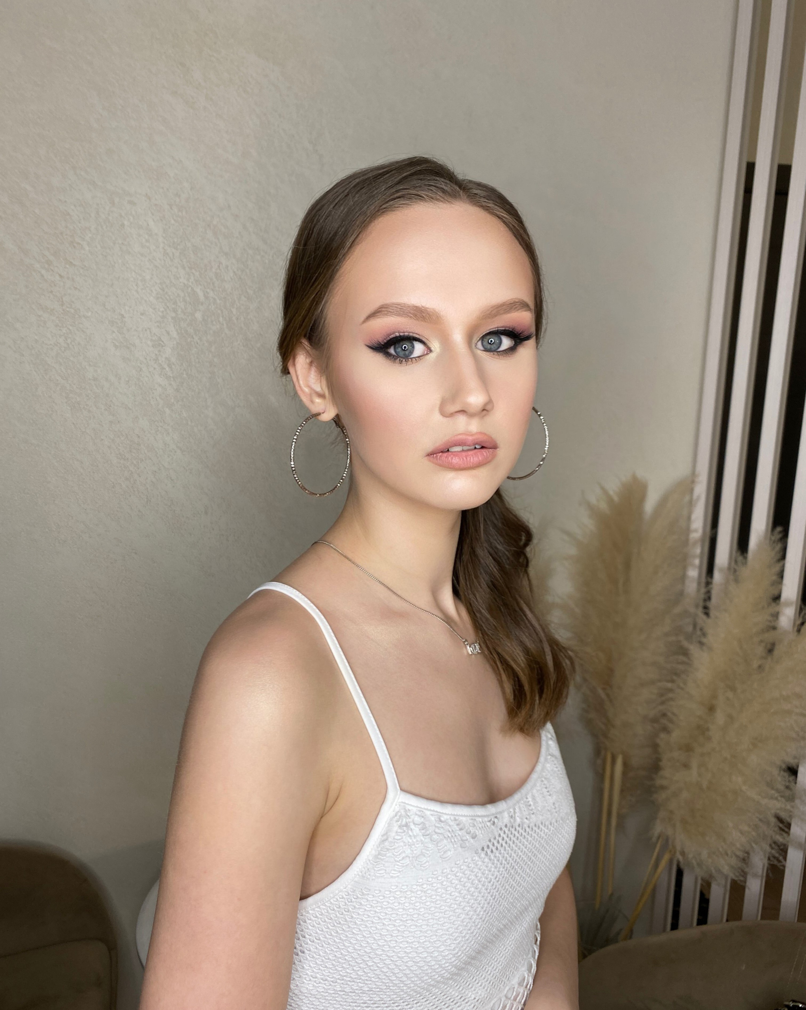 Олеся, 40-42 р-р, 167. KED Production — продакшн из СПб. Создаём фото, видео и контент, который помогает брендам и селлерам продавать больше