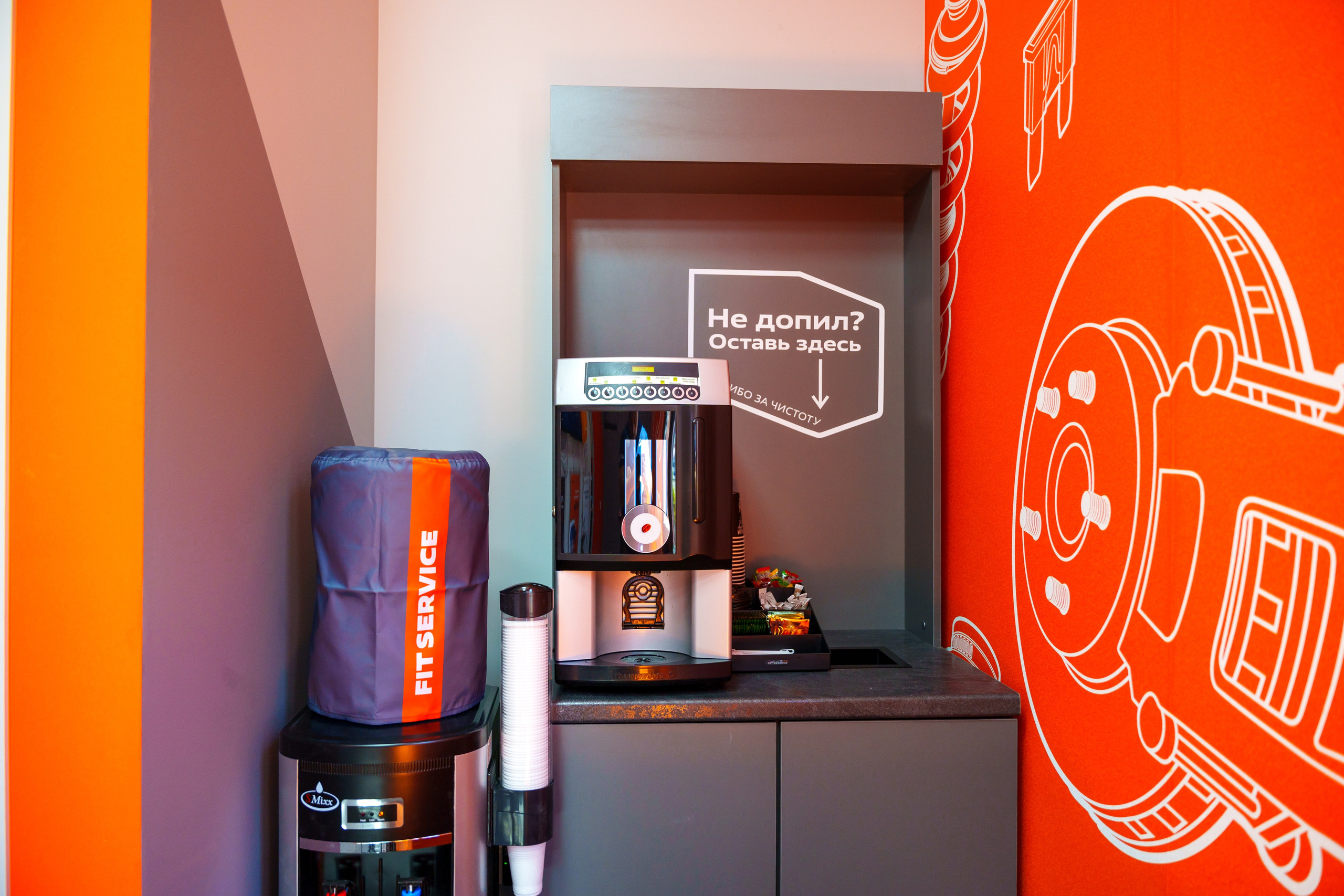 Интерьерная фотосъемка автосервиса Fit Service в Краснодаре — Профессиональная фотосъемка интерьера техцентра в Краснодаресеть СТО. Шедевры для Вас! Фотограф и Видеограф в Краснодаре Пахиев Руслан