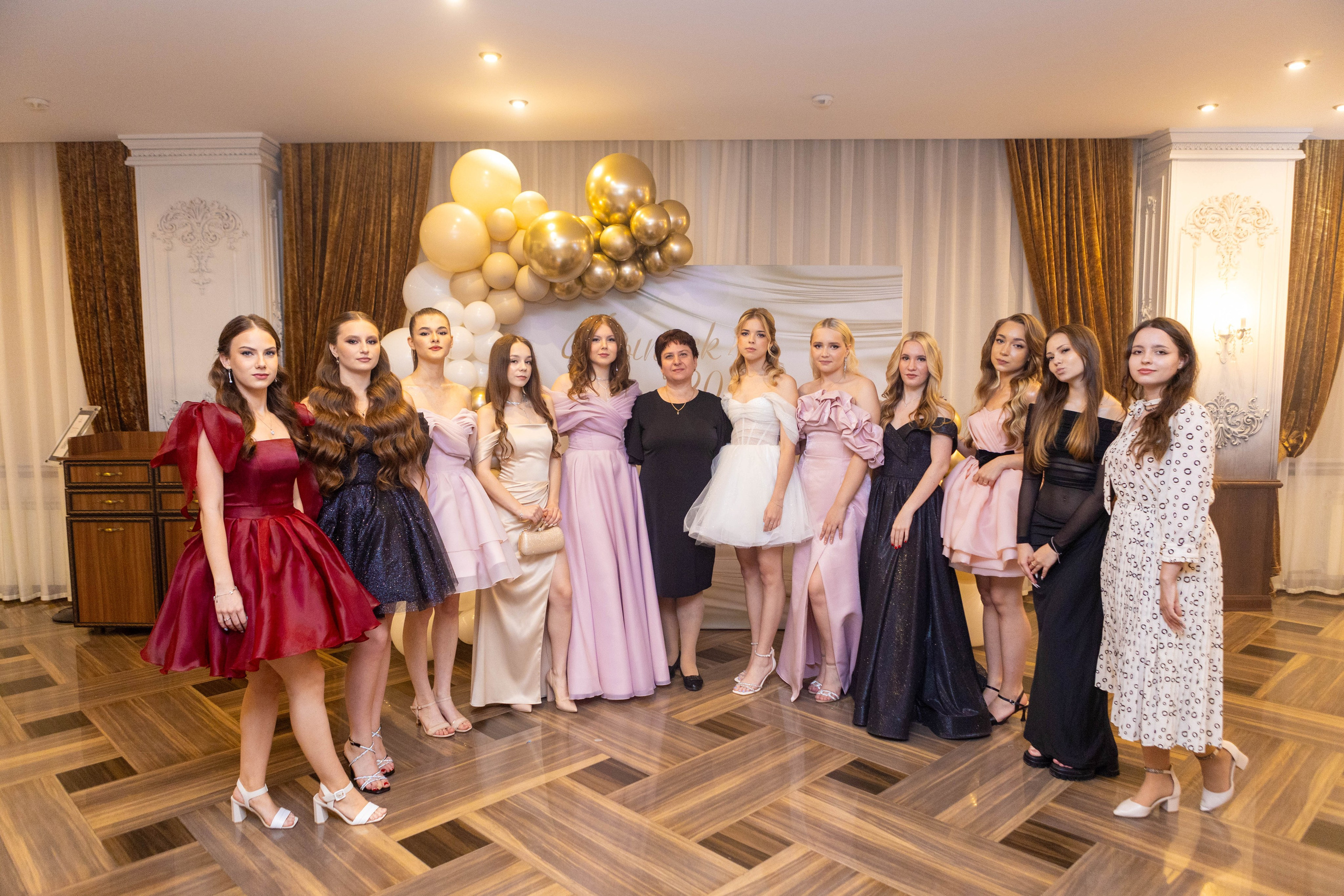 Выпускной 11а в Брудершафте 2025 г. Свадебный и предметный фотограф Ренат Каламперов