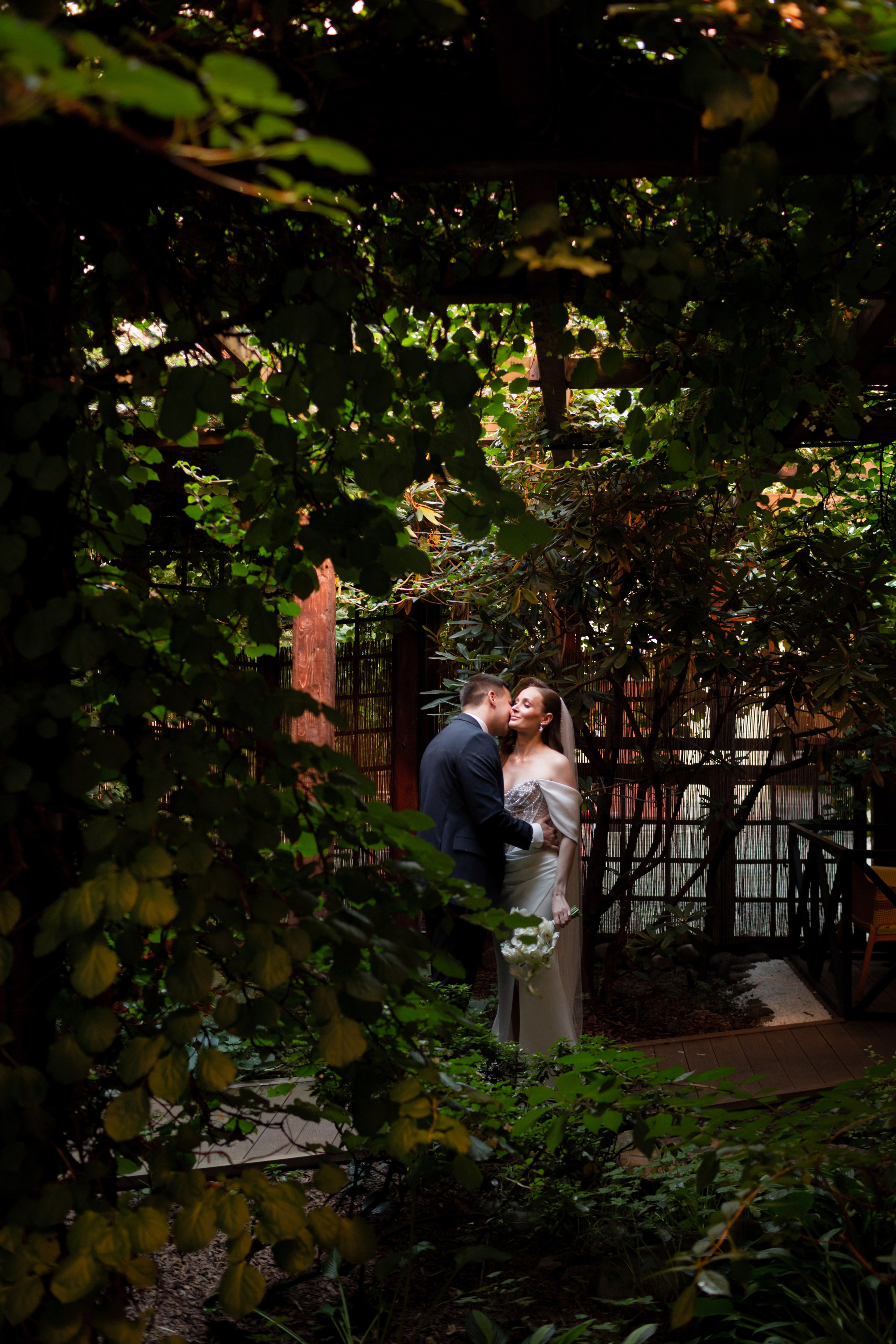 Свадьба в Петербурге в сентябре. Свадебный фотограф Кирилл Белый