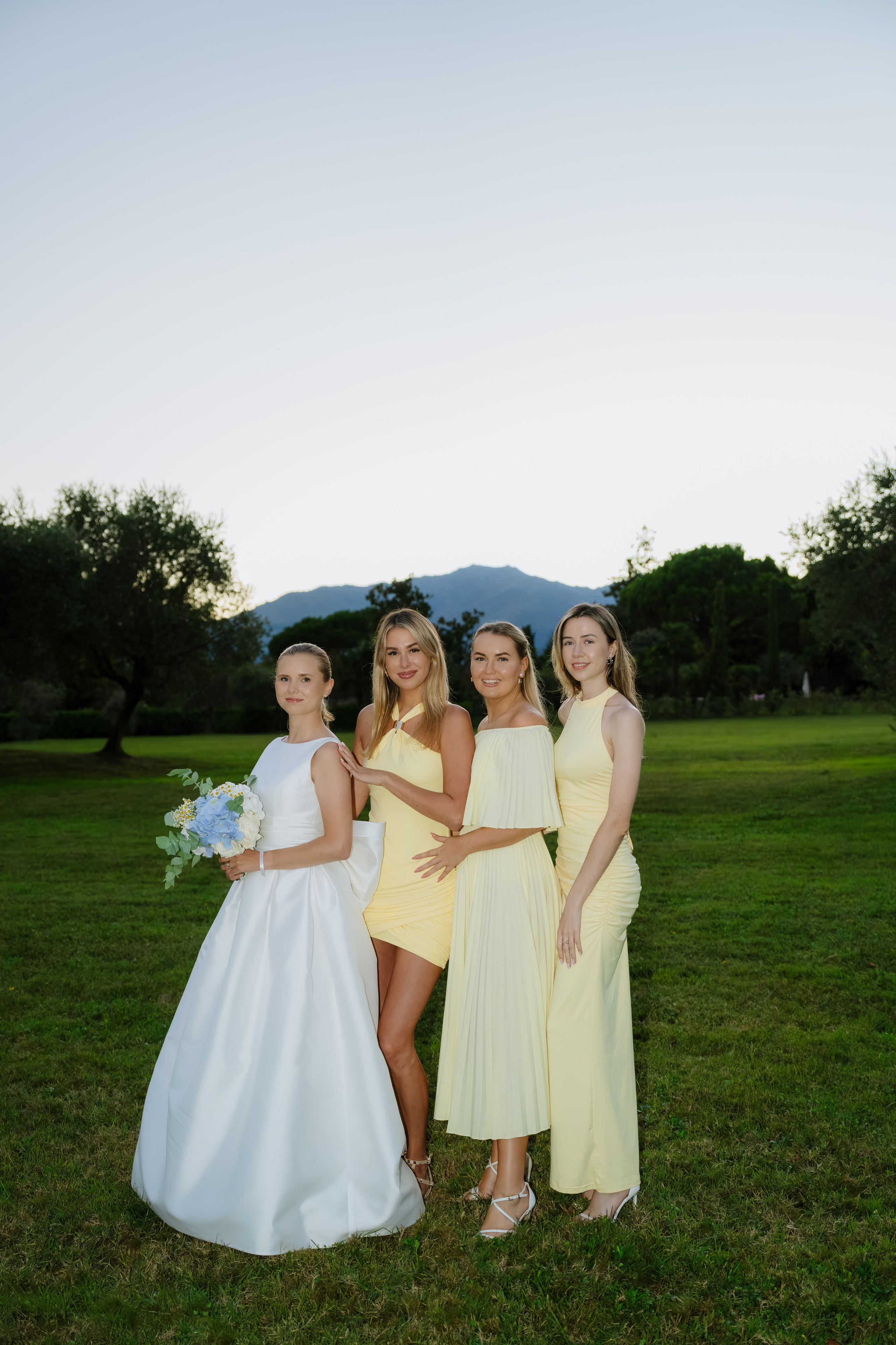 Vera & Lorenzo | Biella, Italy. Professional Wedding Photographer Geneva & Romande Switzerland | Tanya Creator