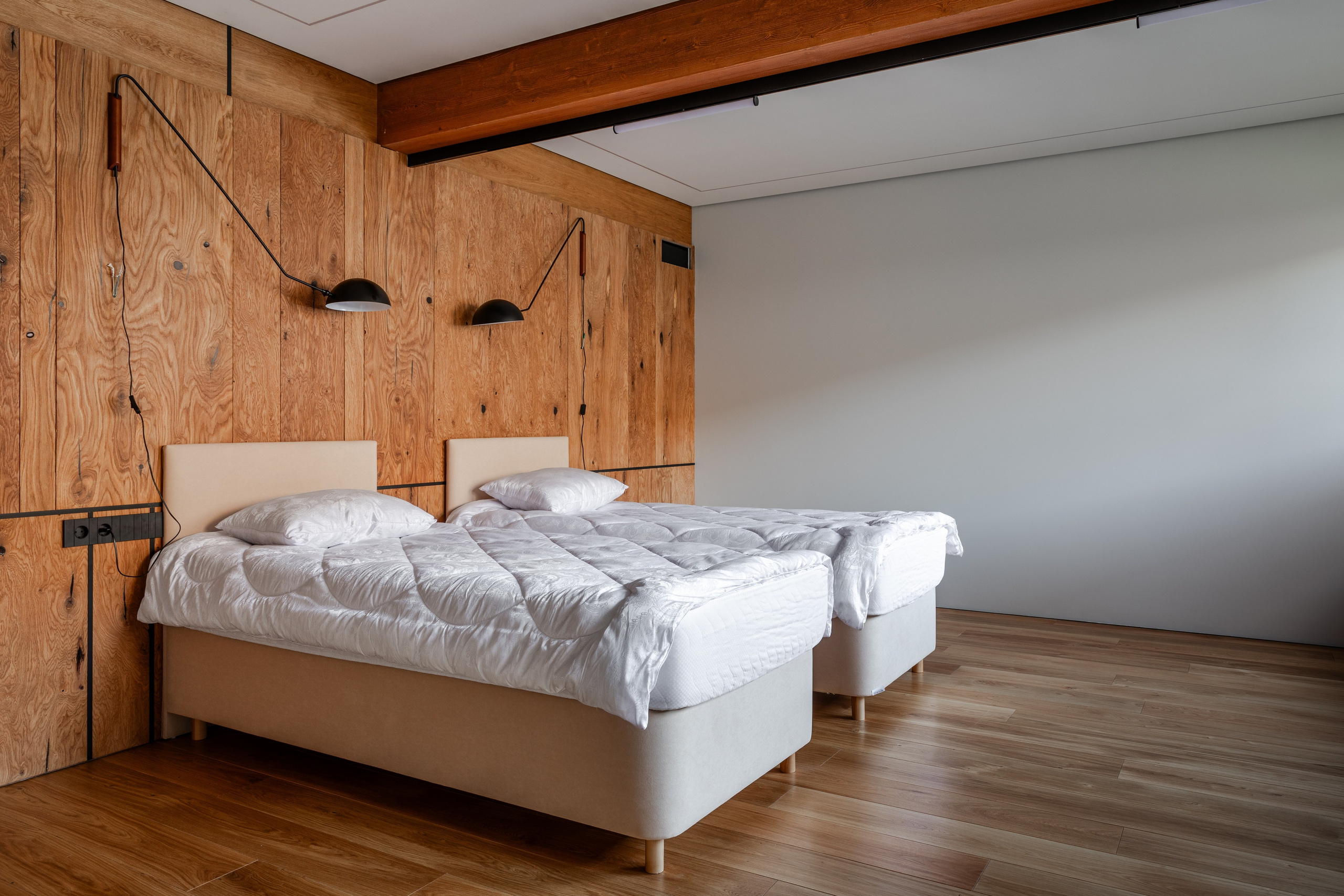 Интерьерная фотосъёмка загородного дома площадью 300 кв м в п. Эстосадок. Интерьерный фотограф Москва