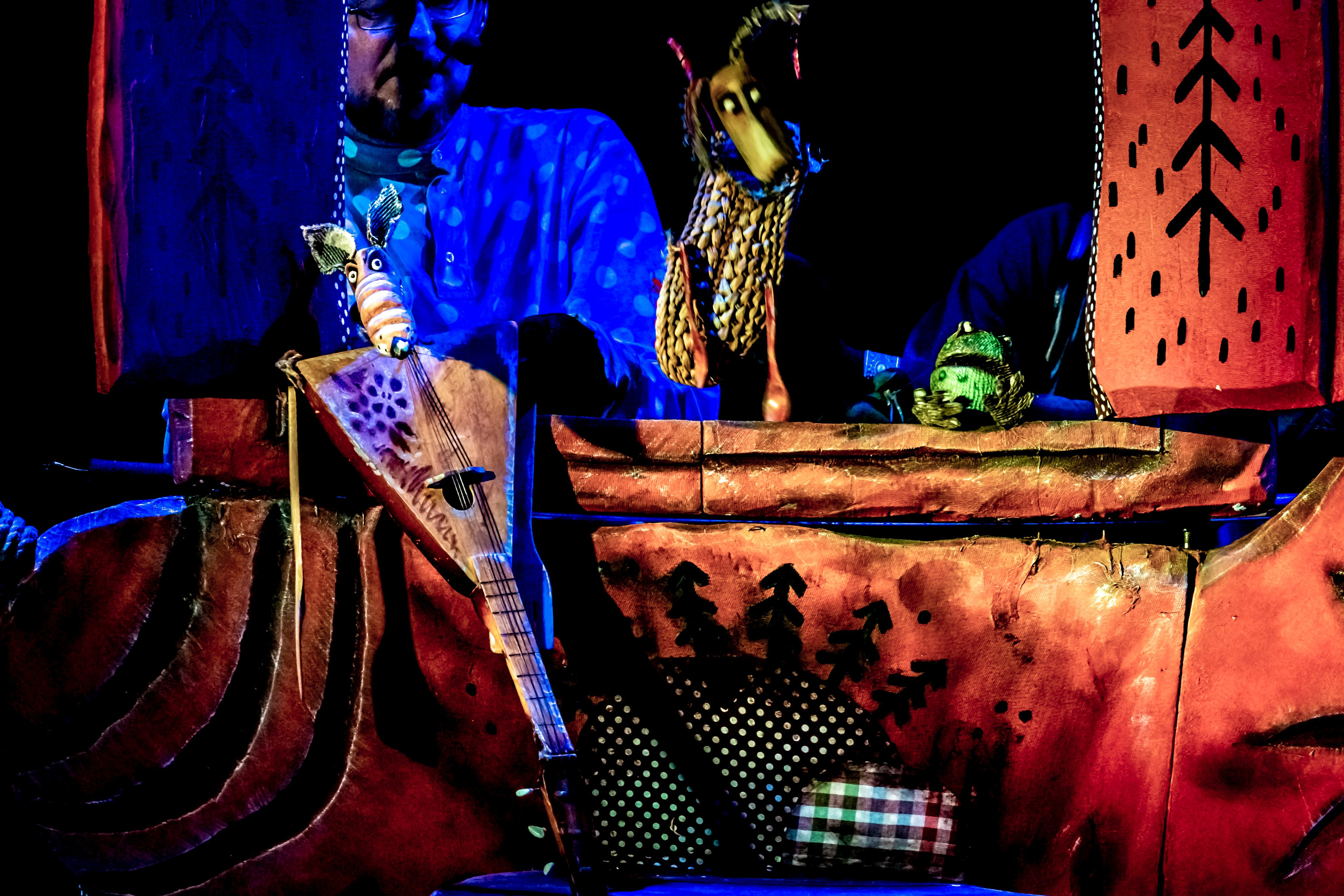 Лапотные сказки спектакль театра Саквояж. Фотограф в Сочи Юрий Шептаев