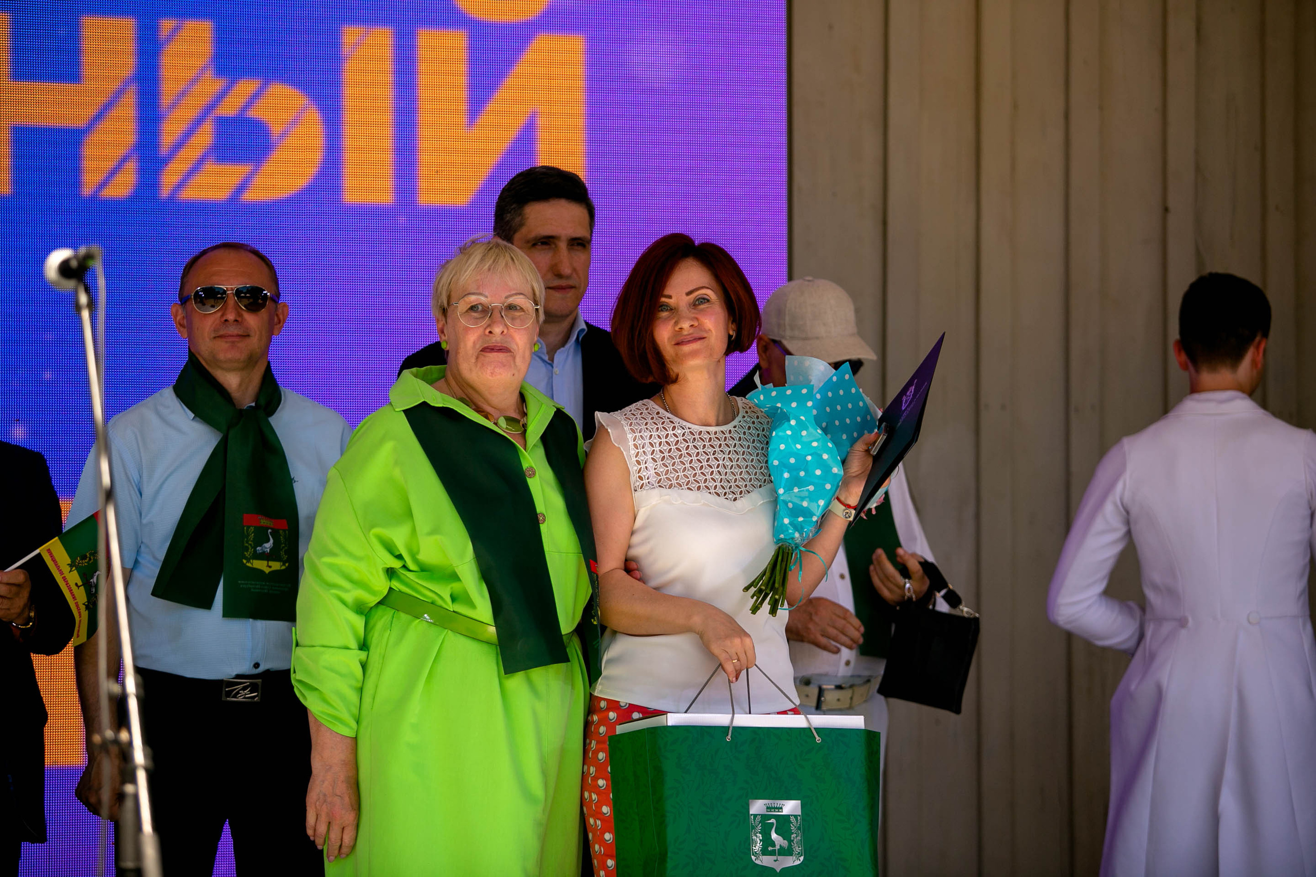 День поселка Песочный. Главная