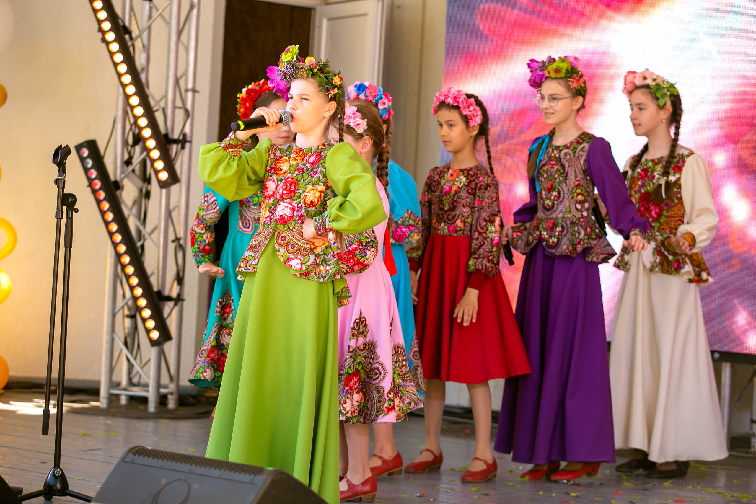 День поселка Песочный. Главная