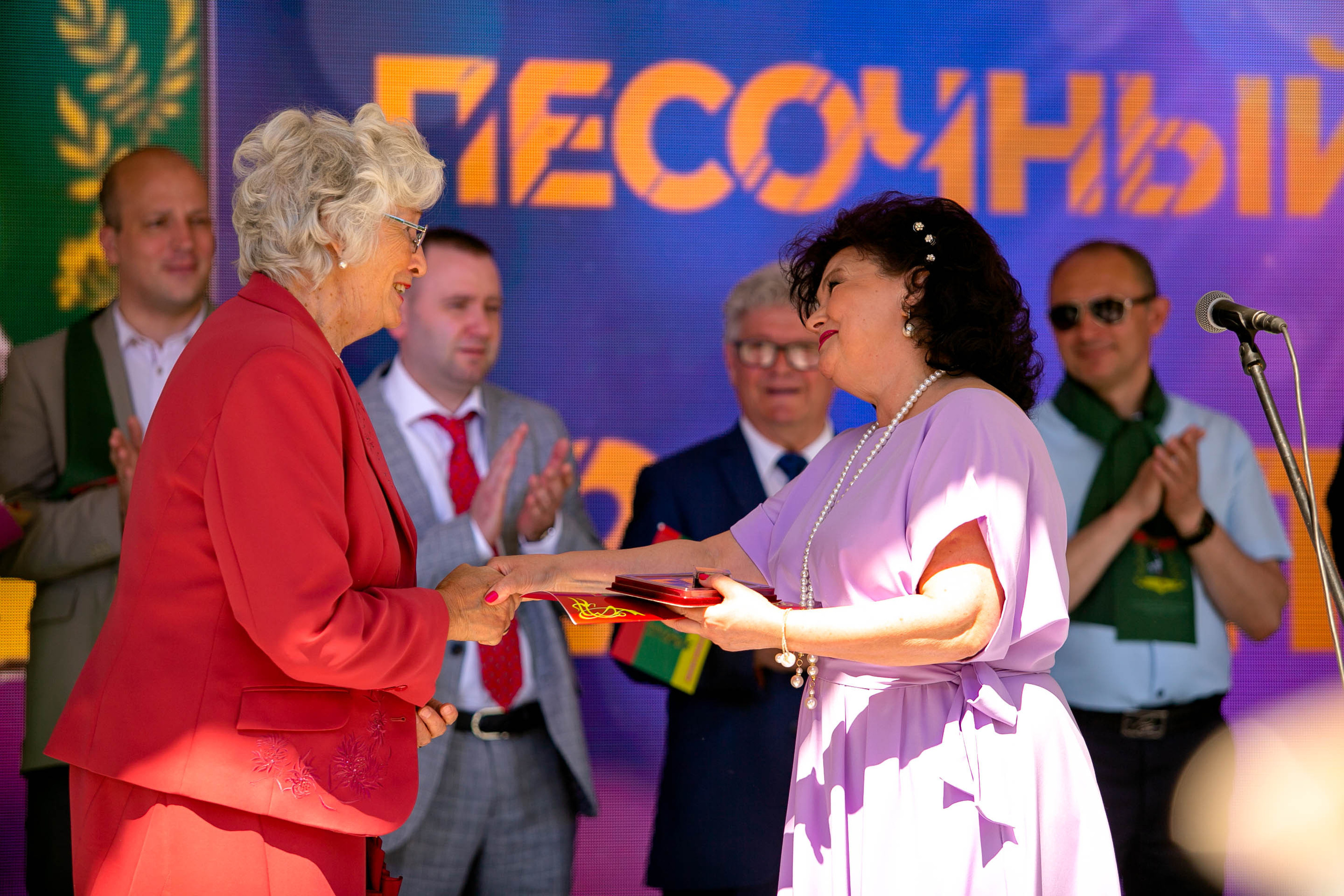 День поселка Песочный. Главная