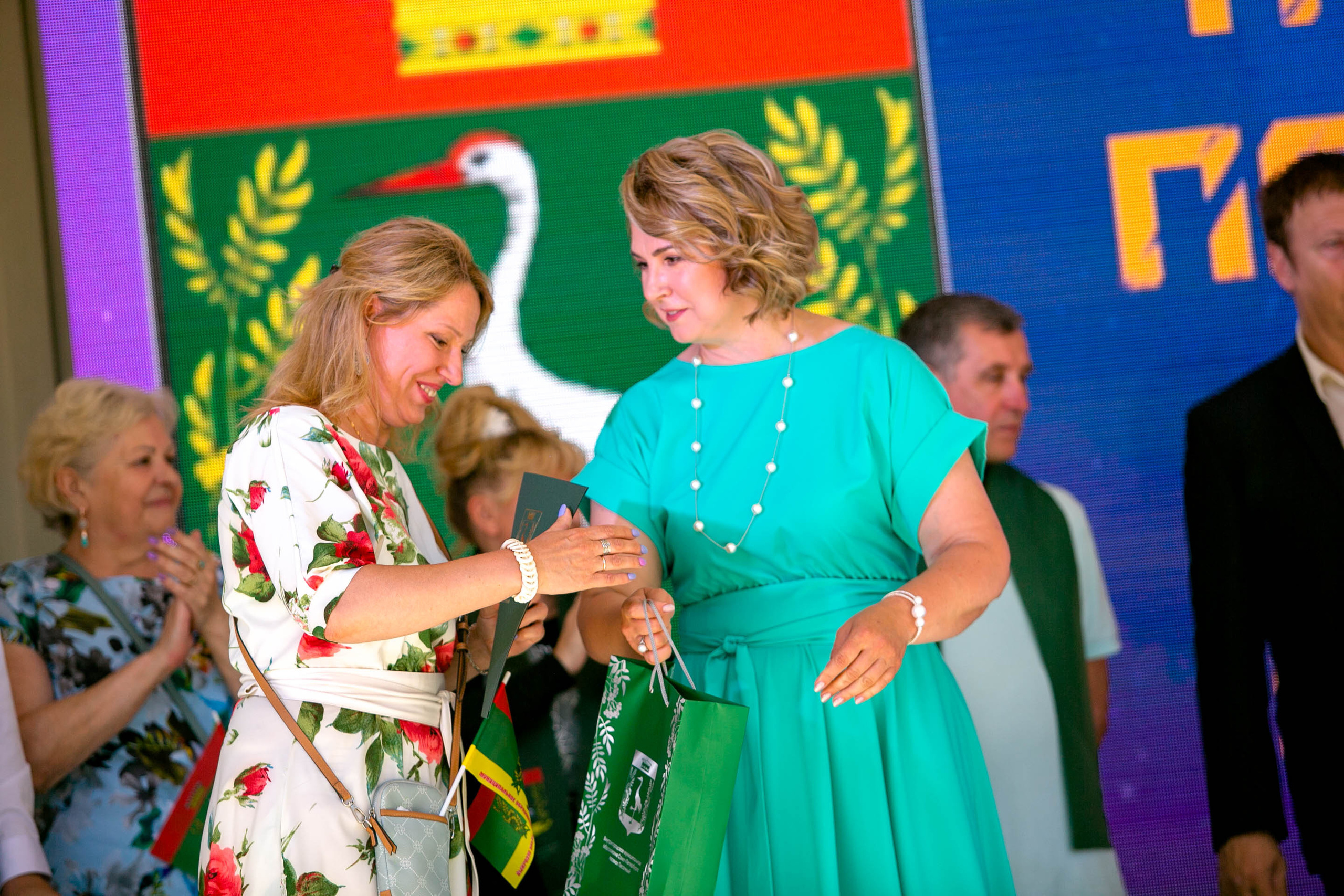 День поселка Песочный. Главная