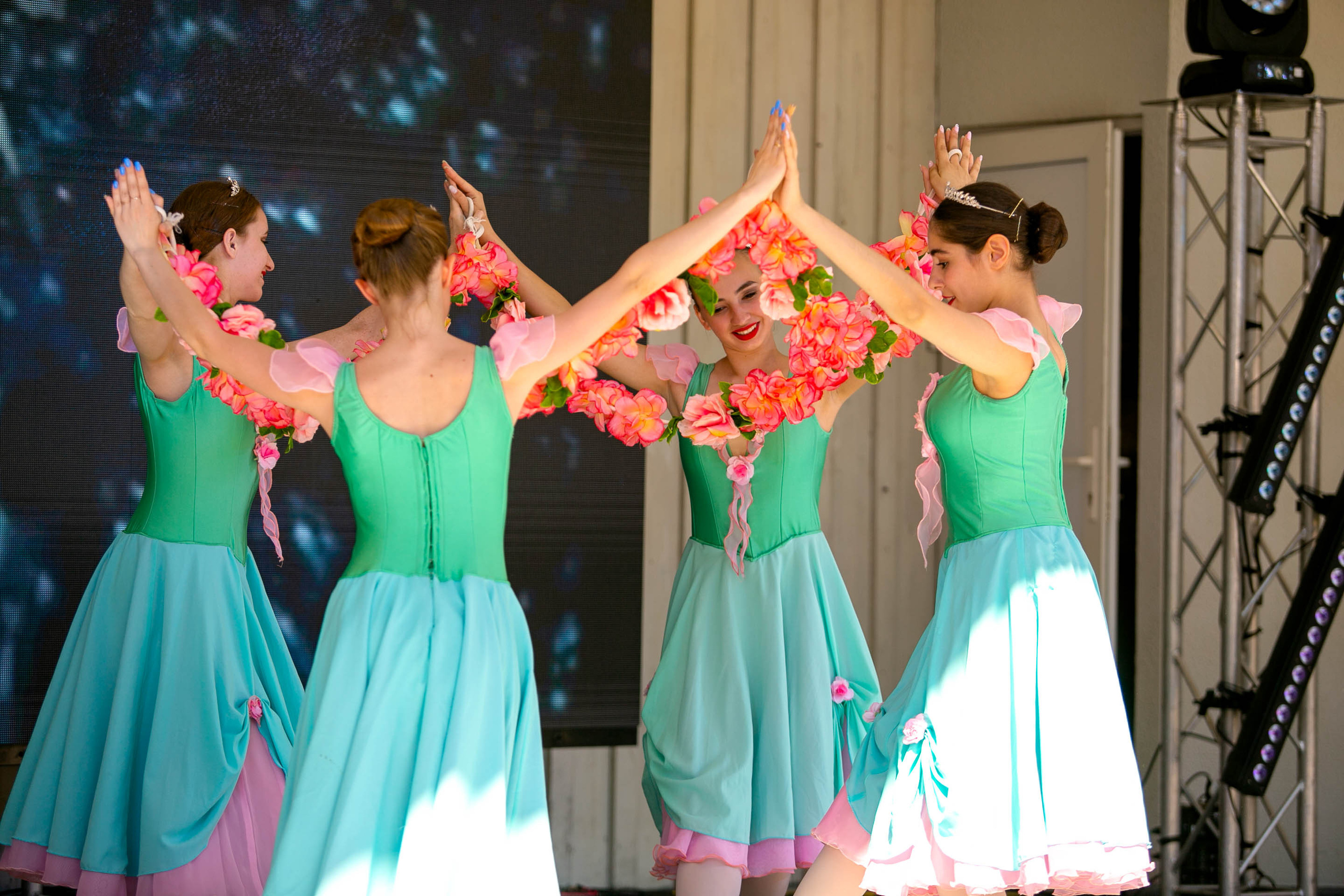 День поселка Песочный. Главная