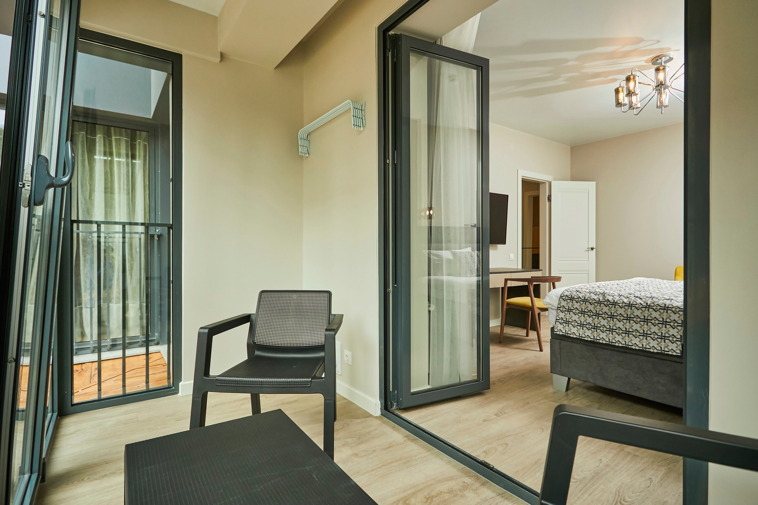 фотосъемка интерьеров гостиницпрофессиональный фотограф отелейпродающие фото для яндекса островок Островок, Суточно.ру, Твил, Отелло, Яндекс.Путешествия, Travelata , Hotellook фотограф для отеляинтерьерная съемка номеровфотосъемка апартаментоврекламное фото гостиниц