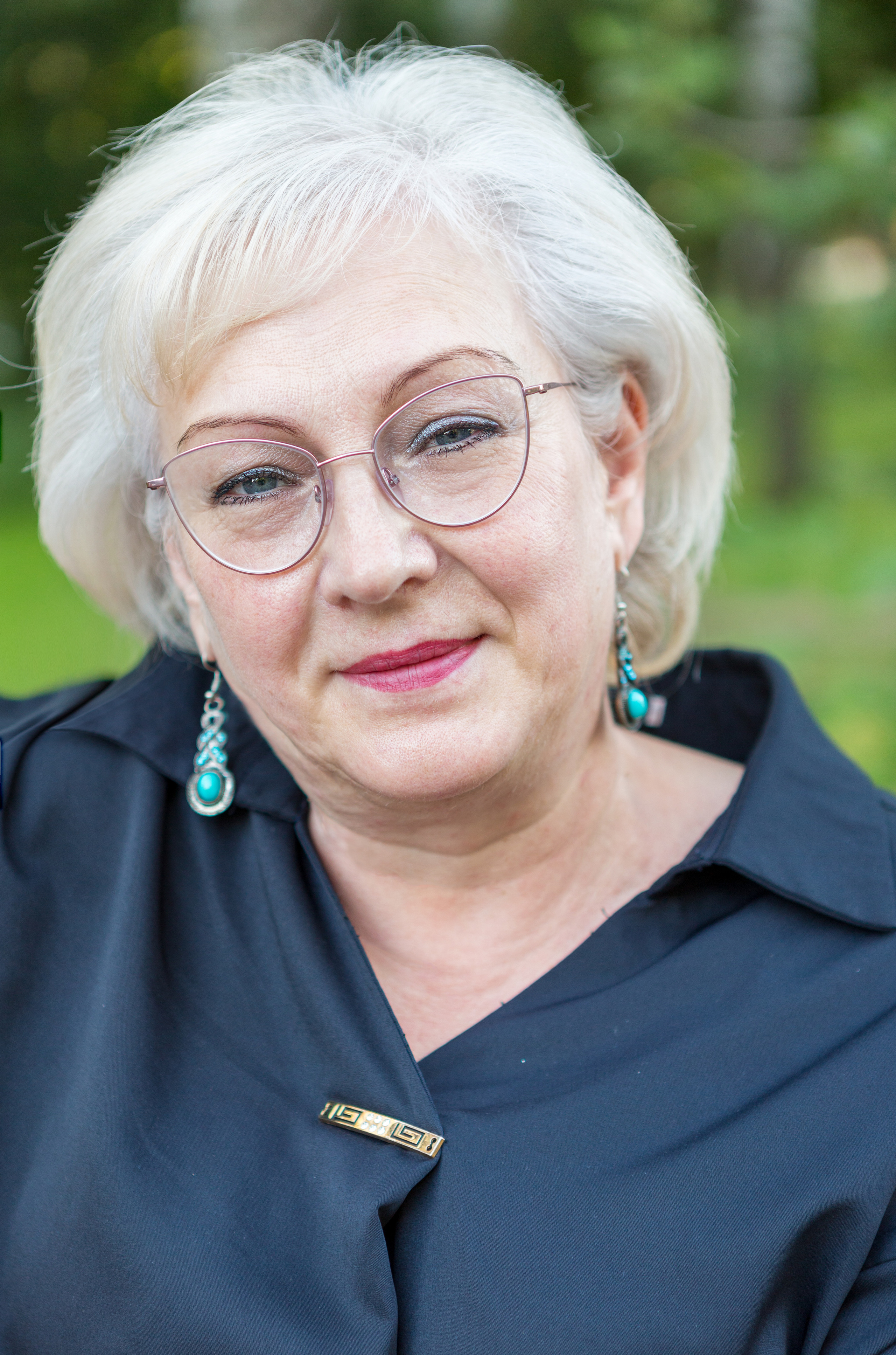 Ольга и Антонина на фотопрогулке в парке