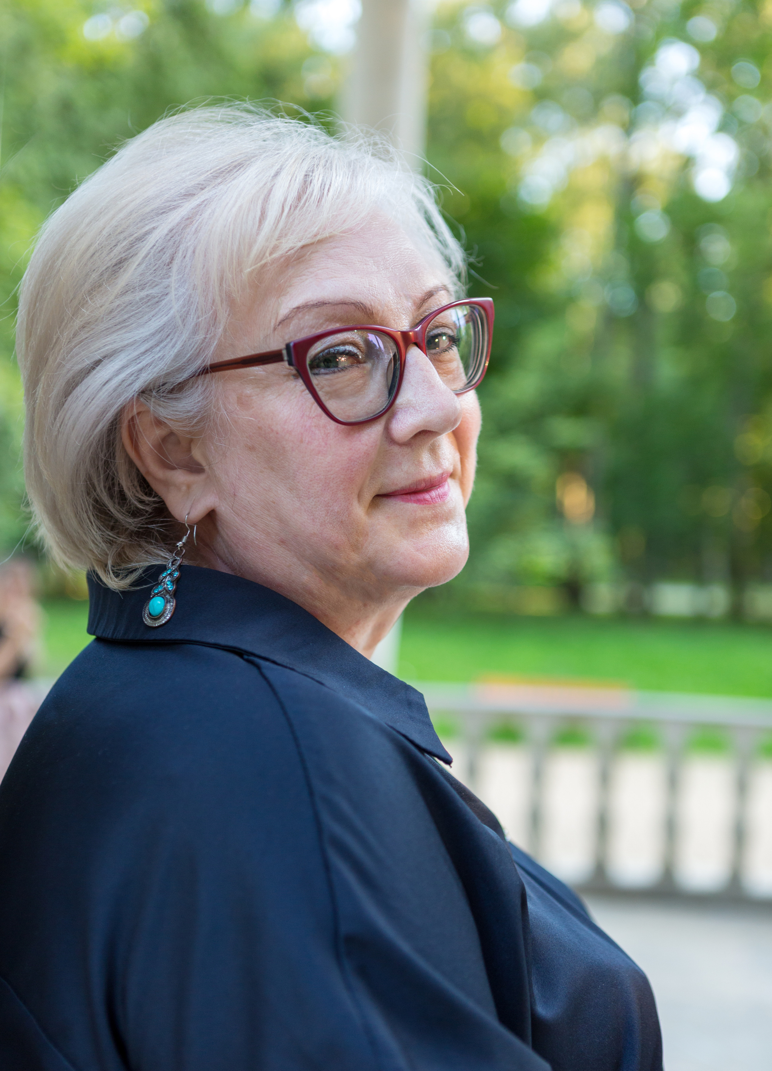 Ольга и Антонина на фотопрогулке в парке