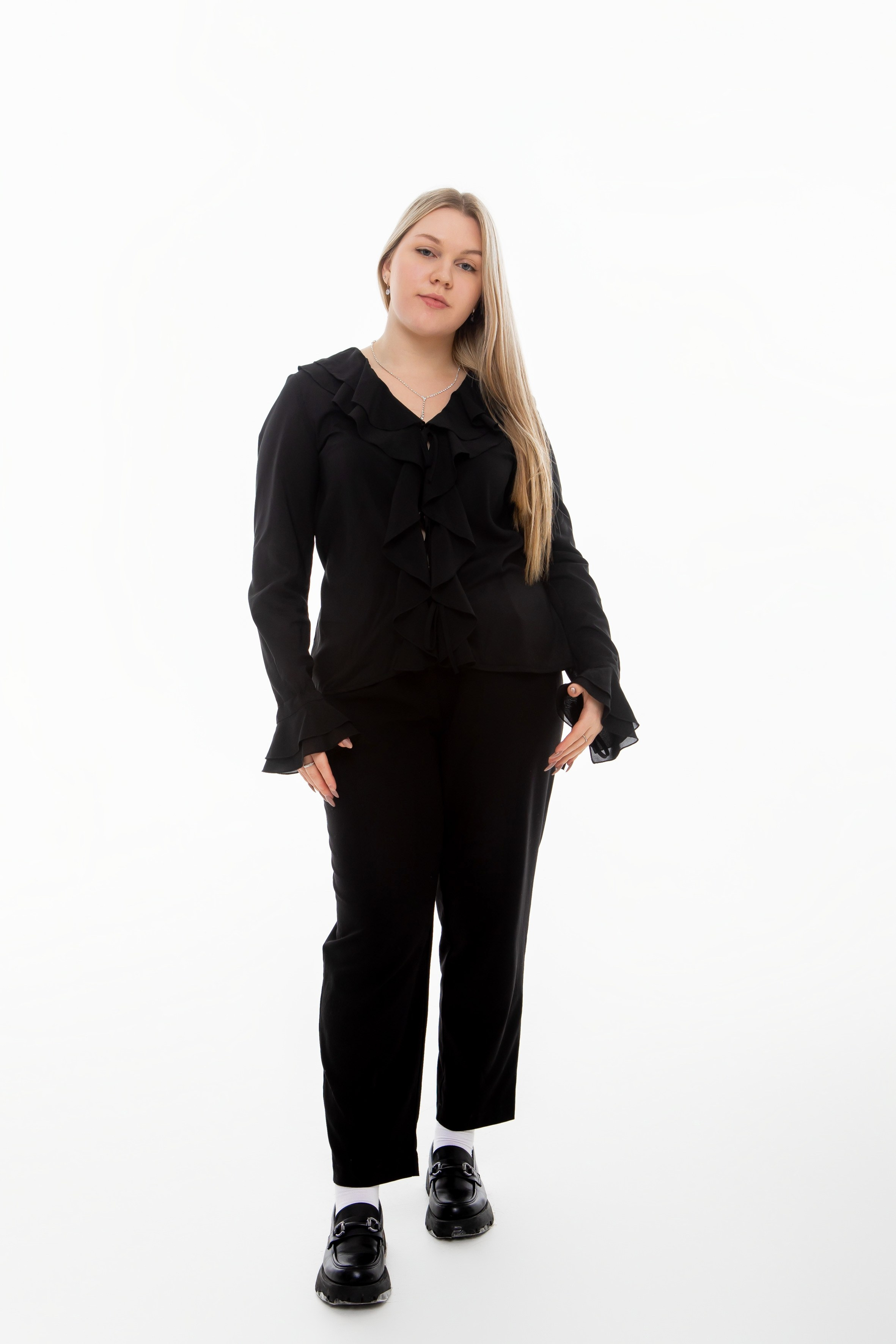 Студия Гимназия 12 11 А 2024 г. Свадебный и портретный Фотограф в Липецке Дмитрий Котюков