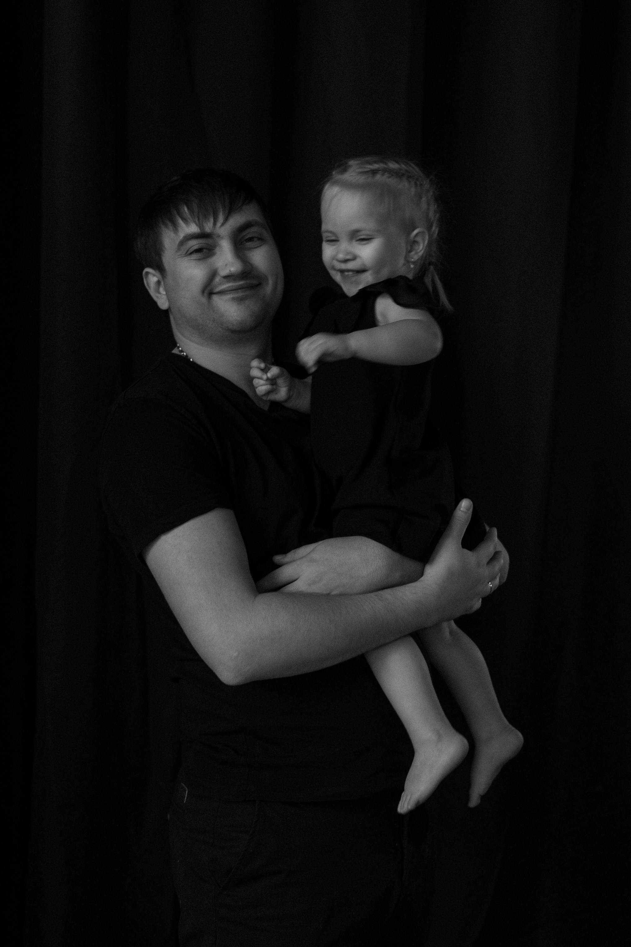 Виктория, Михаил, Миа. Новый год в тёмных тонах. Эстетичная фото- и видеосъёмка Ирина Арсентьева. Челябинск и весь мир