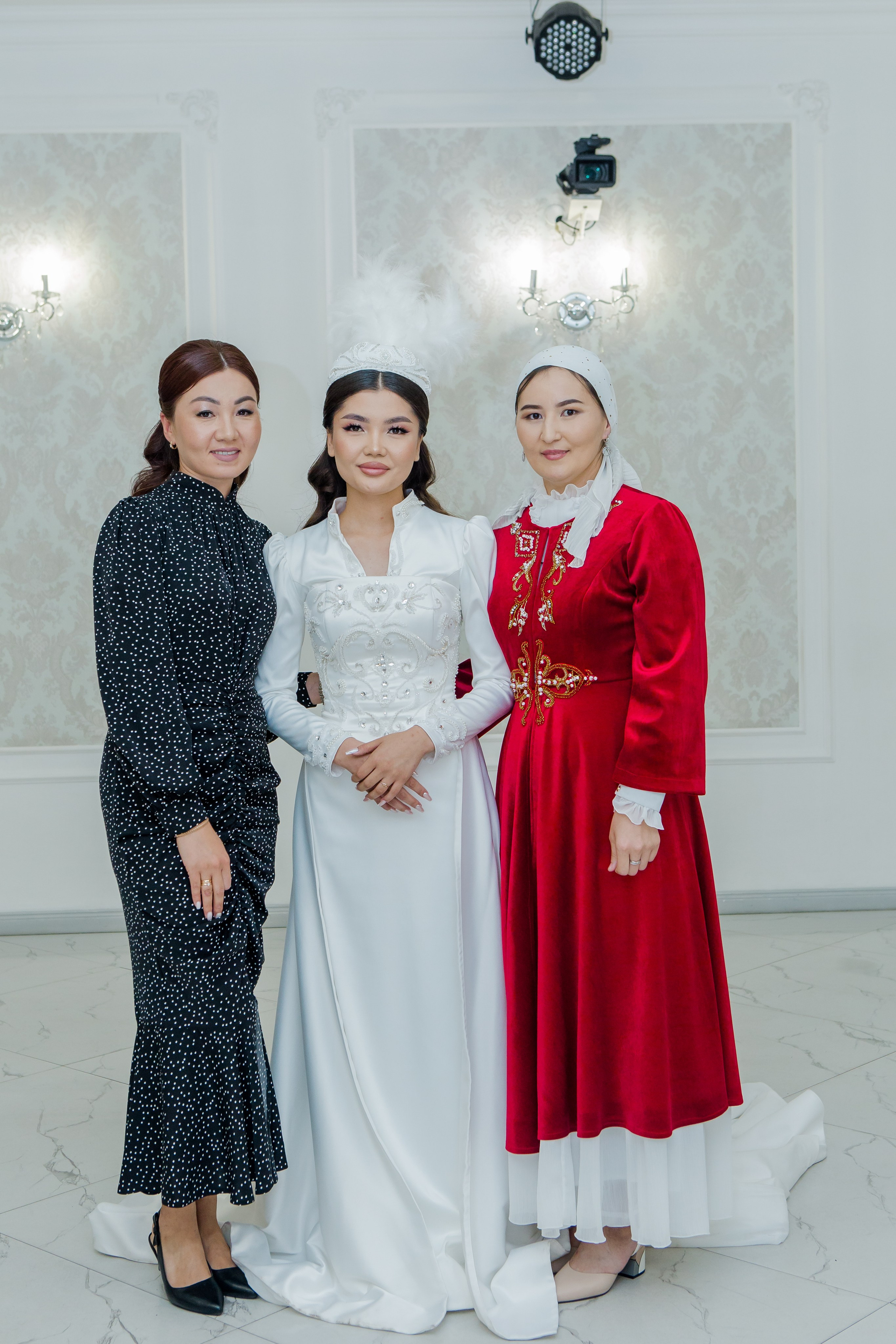 QYZ UZATU ZHADYRA. Свадебный и репортажный фотограф в Астане T.Yertay «Nomad media»