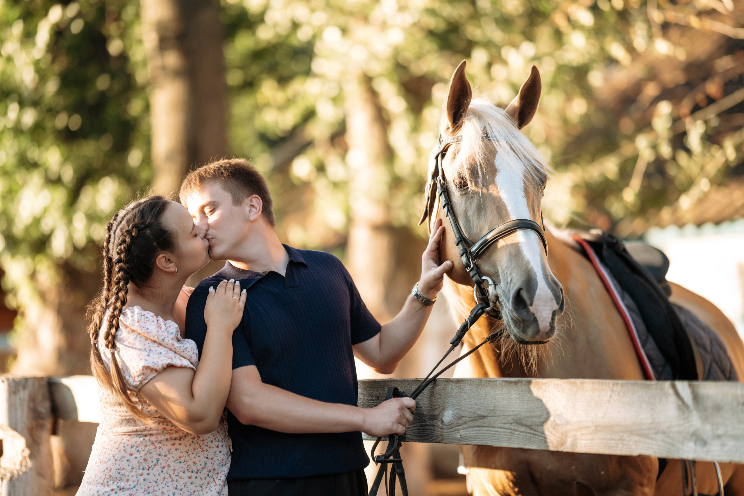 Фотосесиия с лошадью. Семейный и свадебный фотограф в Ульяновске Арина Авдеева