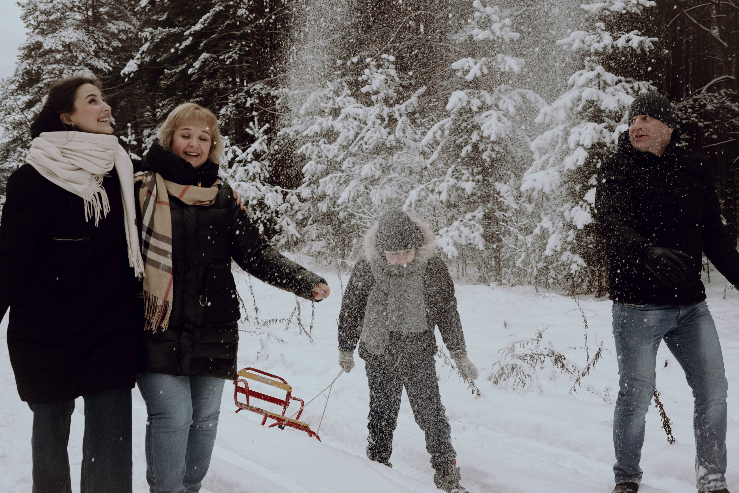Ирина с семьей. Фотограф в Москве Юлия Резвова