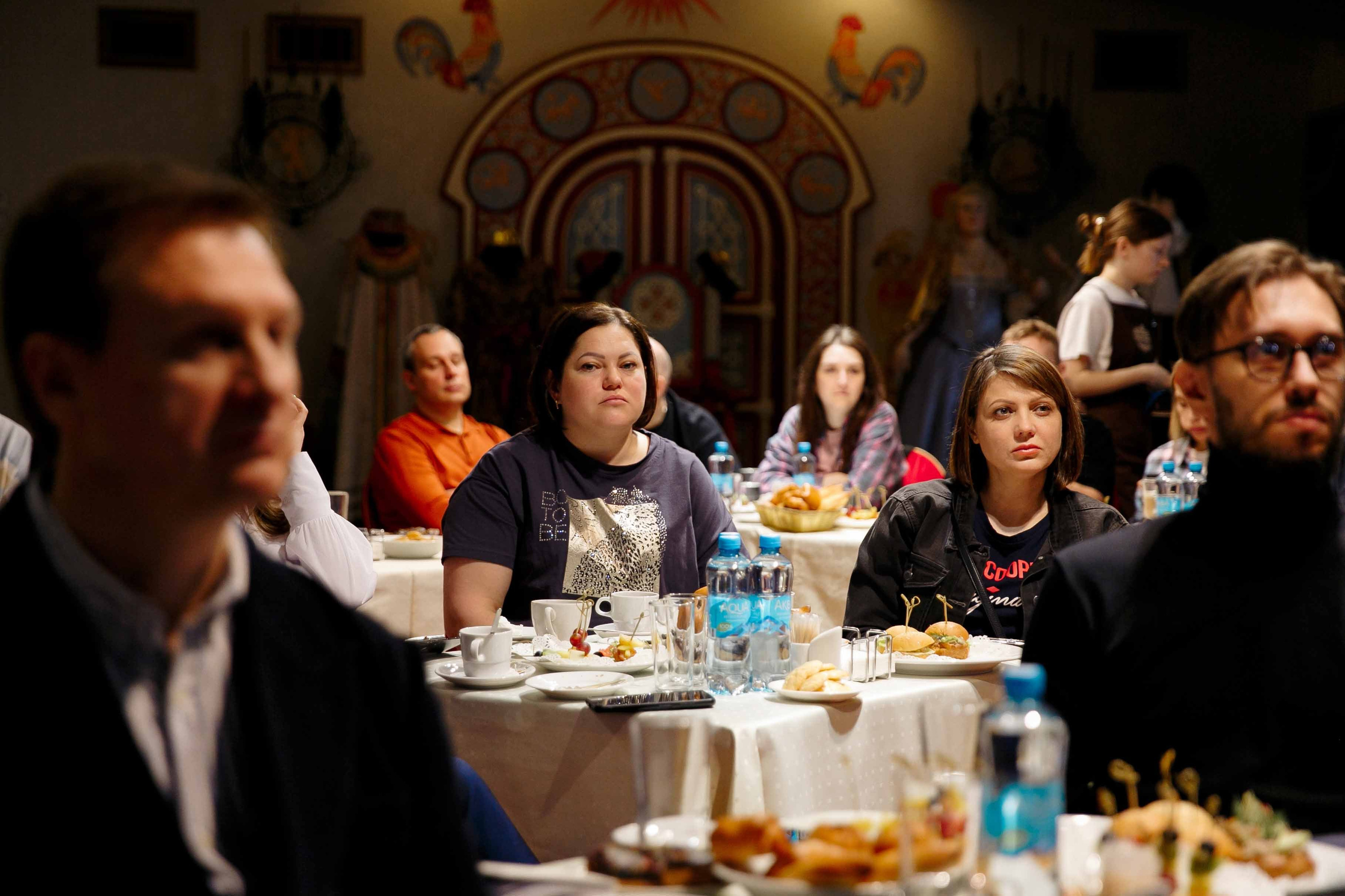 Бизнес Завтрак в ИВ. Ваш репортажный фотограф Артемий Антонов