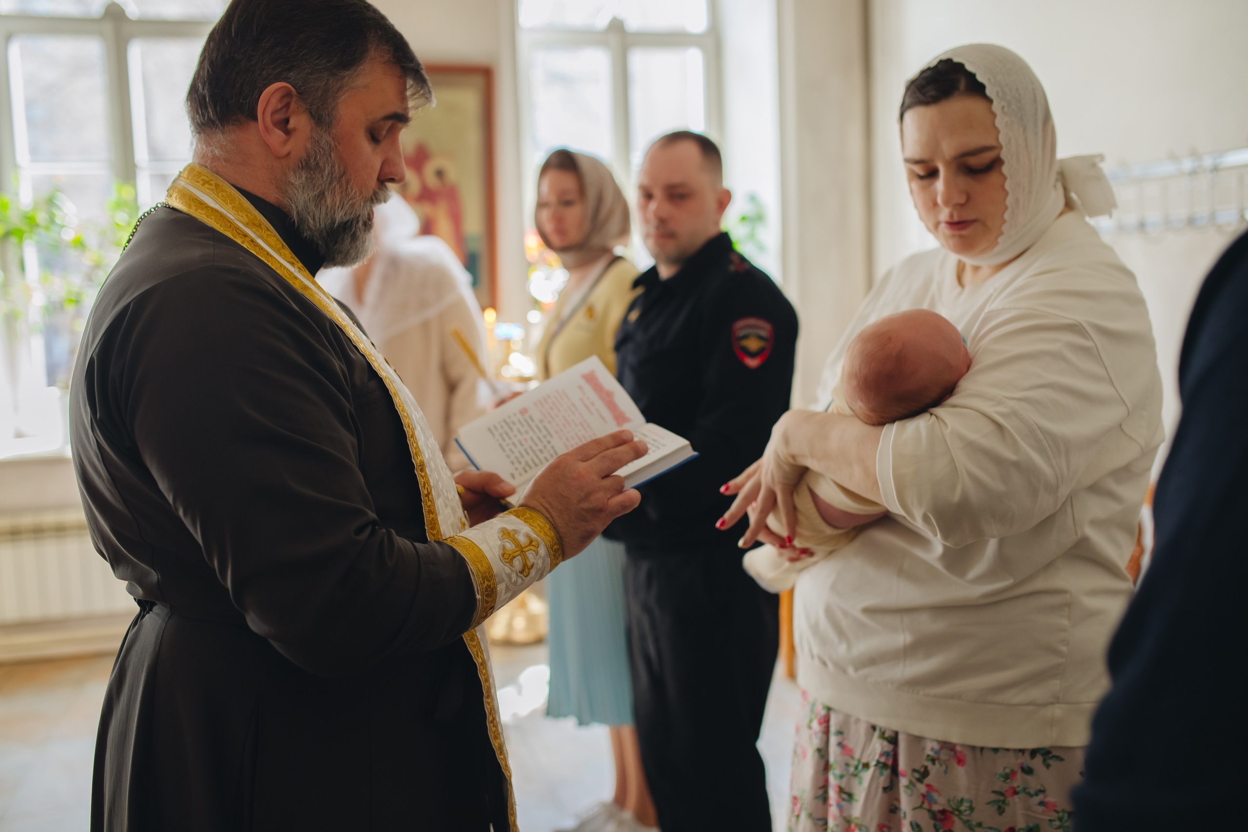 Крещение в светлом Храме. Семейный и детский фотограф в Москве Дорогова Екатерина