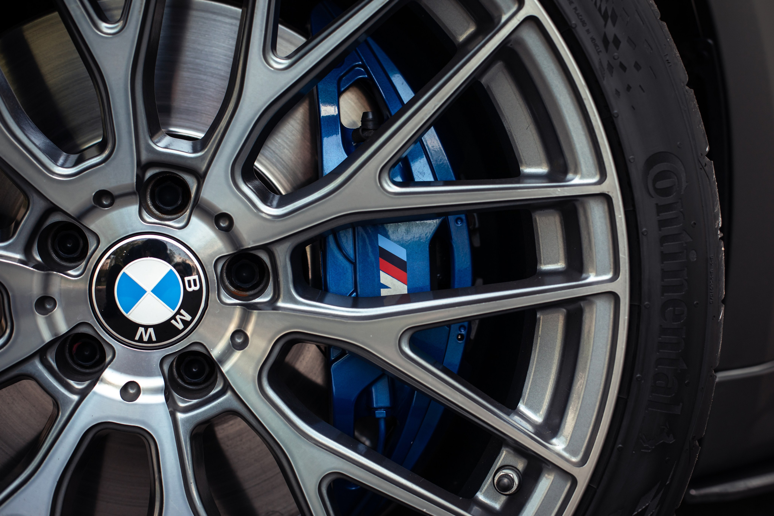 BMW 5. Автомобильный фотограф в Москве Андрей Емельянов
