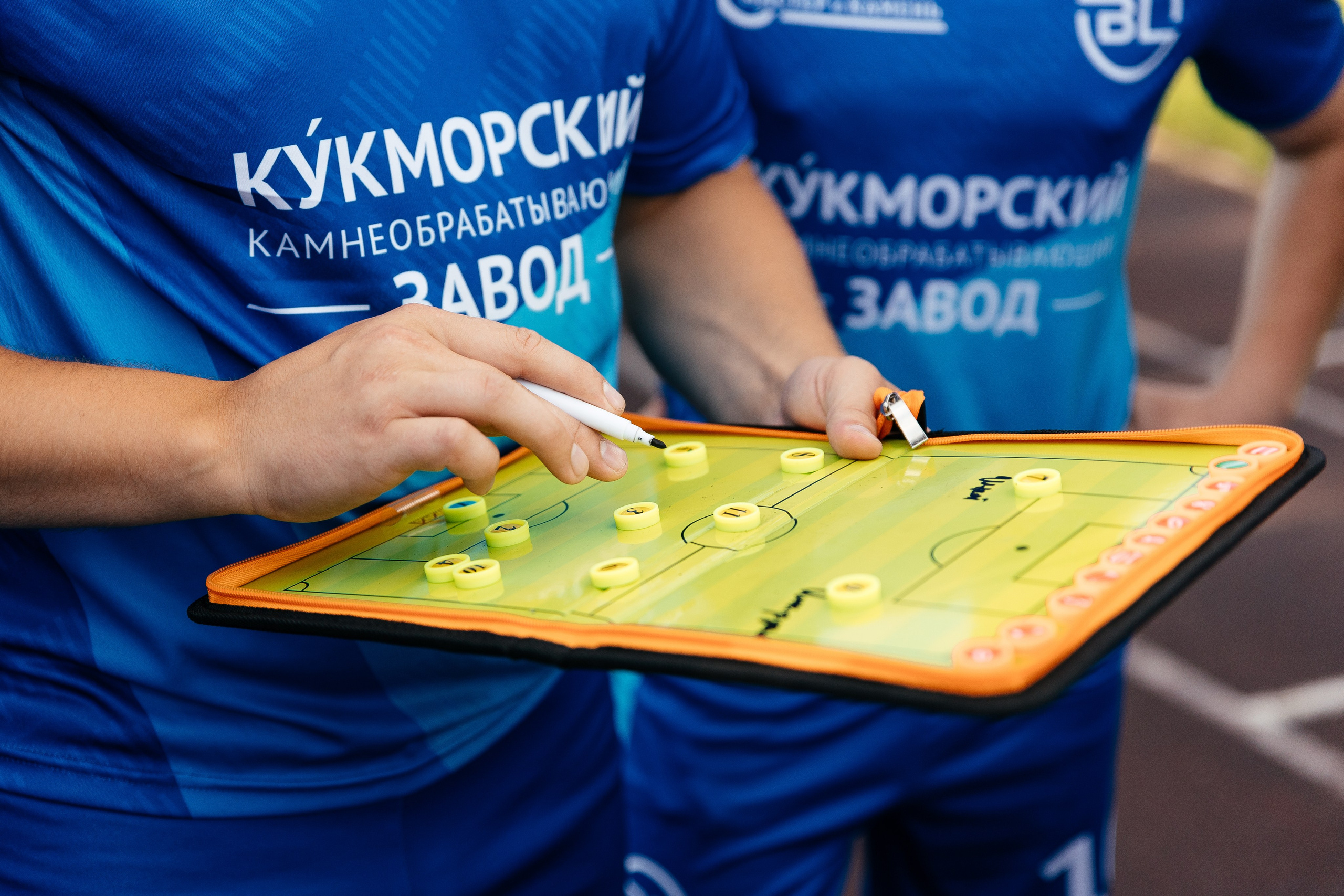 Любительский футбол. Ваш самый лучший фотограф!