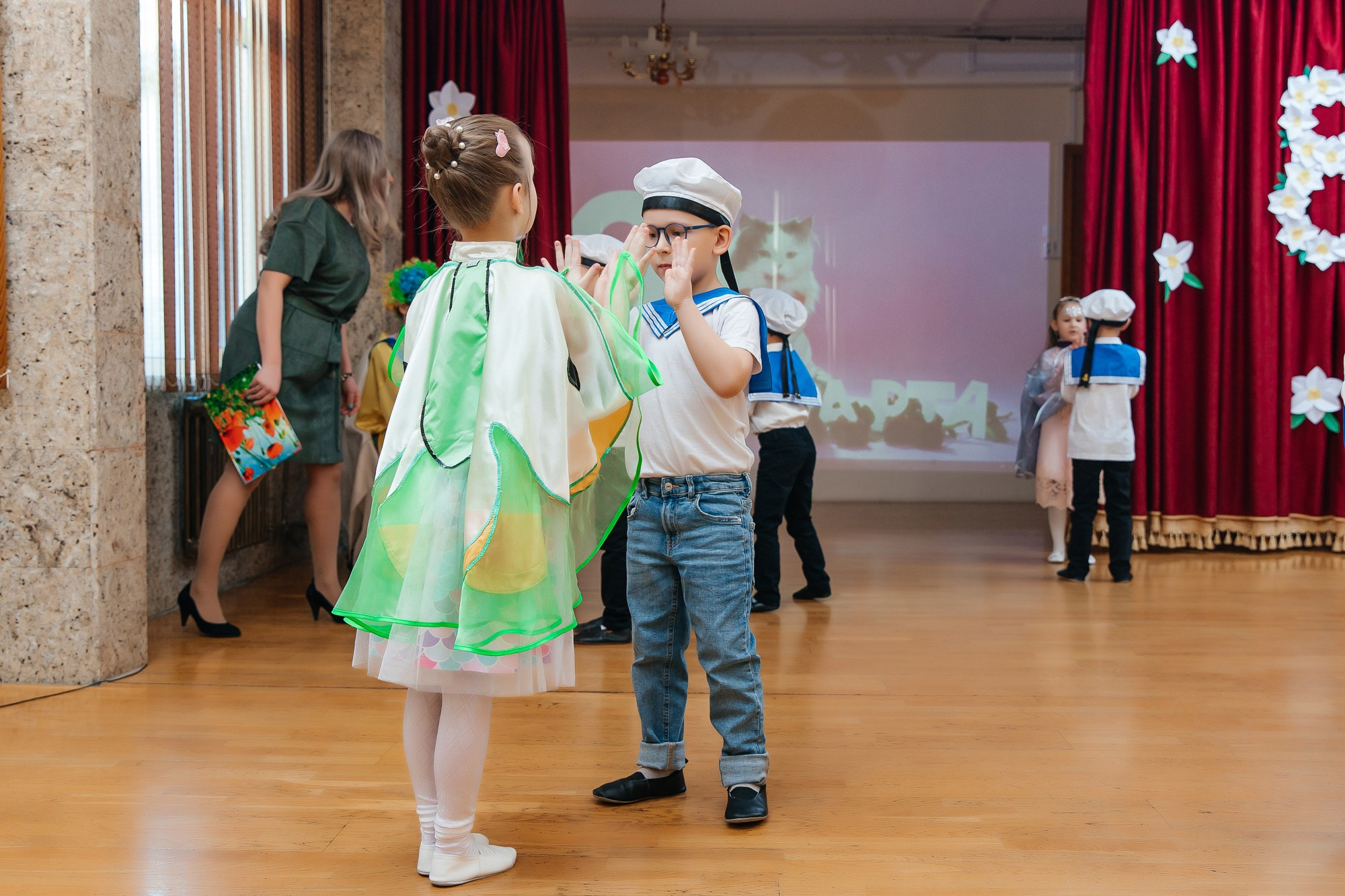 Детский сад № 93 — Утренник (10.03.2023). Свадебный и семейный фотограф Крамар Наталья