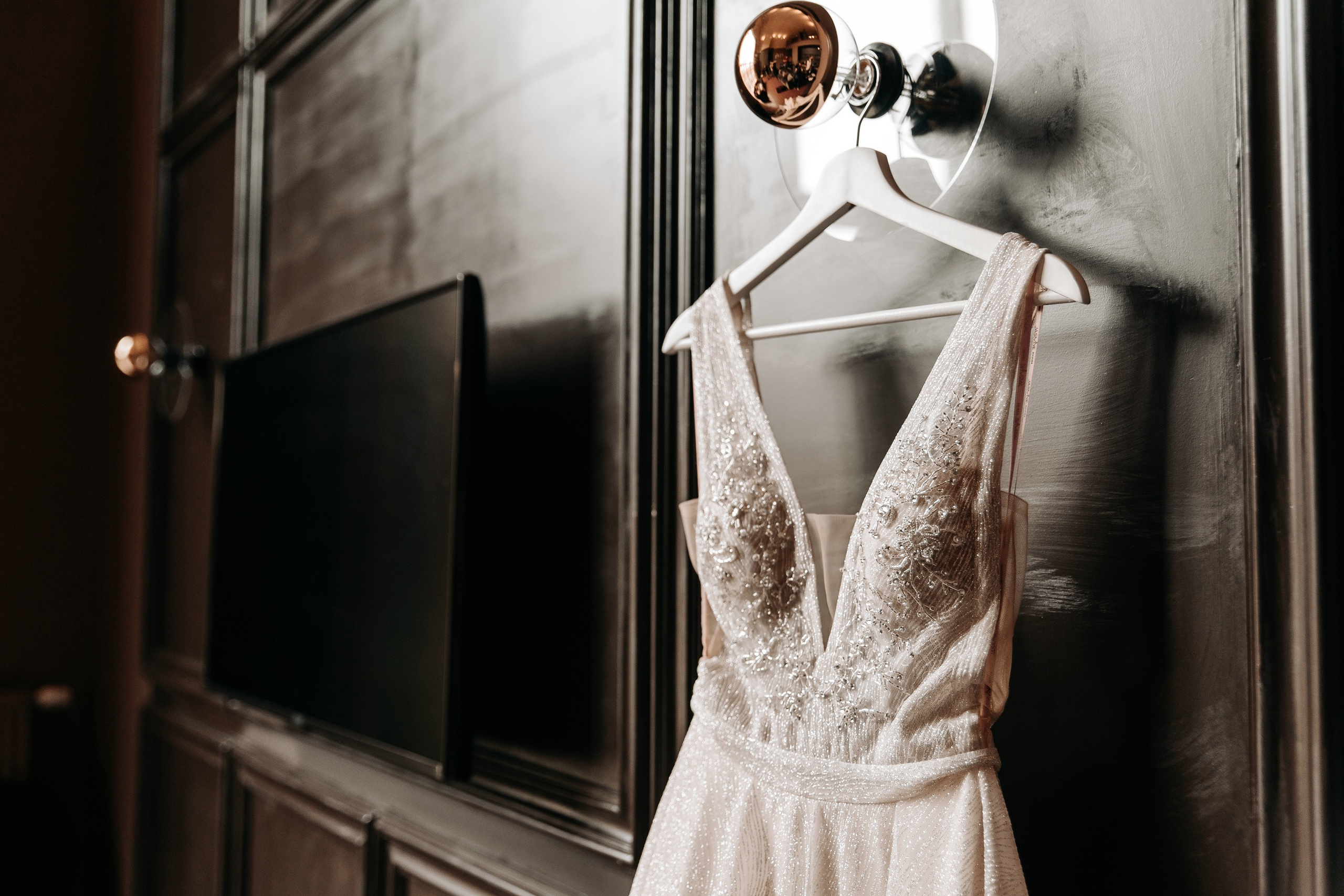 Свадебная фотосессия в отеле Art Village. Свадебный и семейный фотограф в Москве Светлана Зоткина