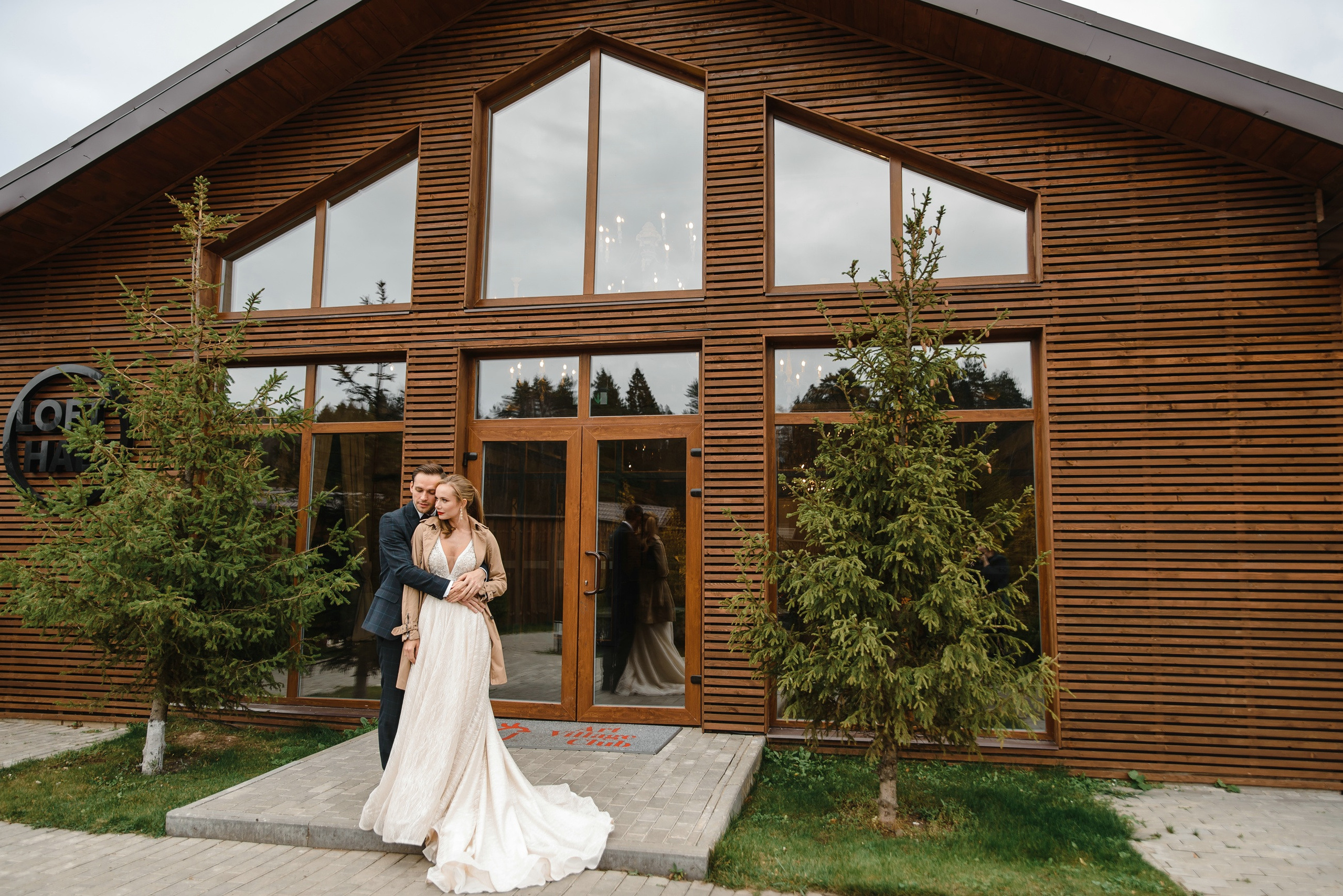 Свадебная фотосессия в отеле Art Village. Свадебный и семейный фотограф в Москве Светлана Зоткина