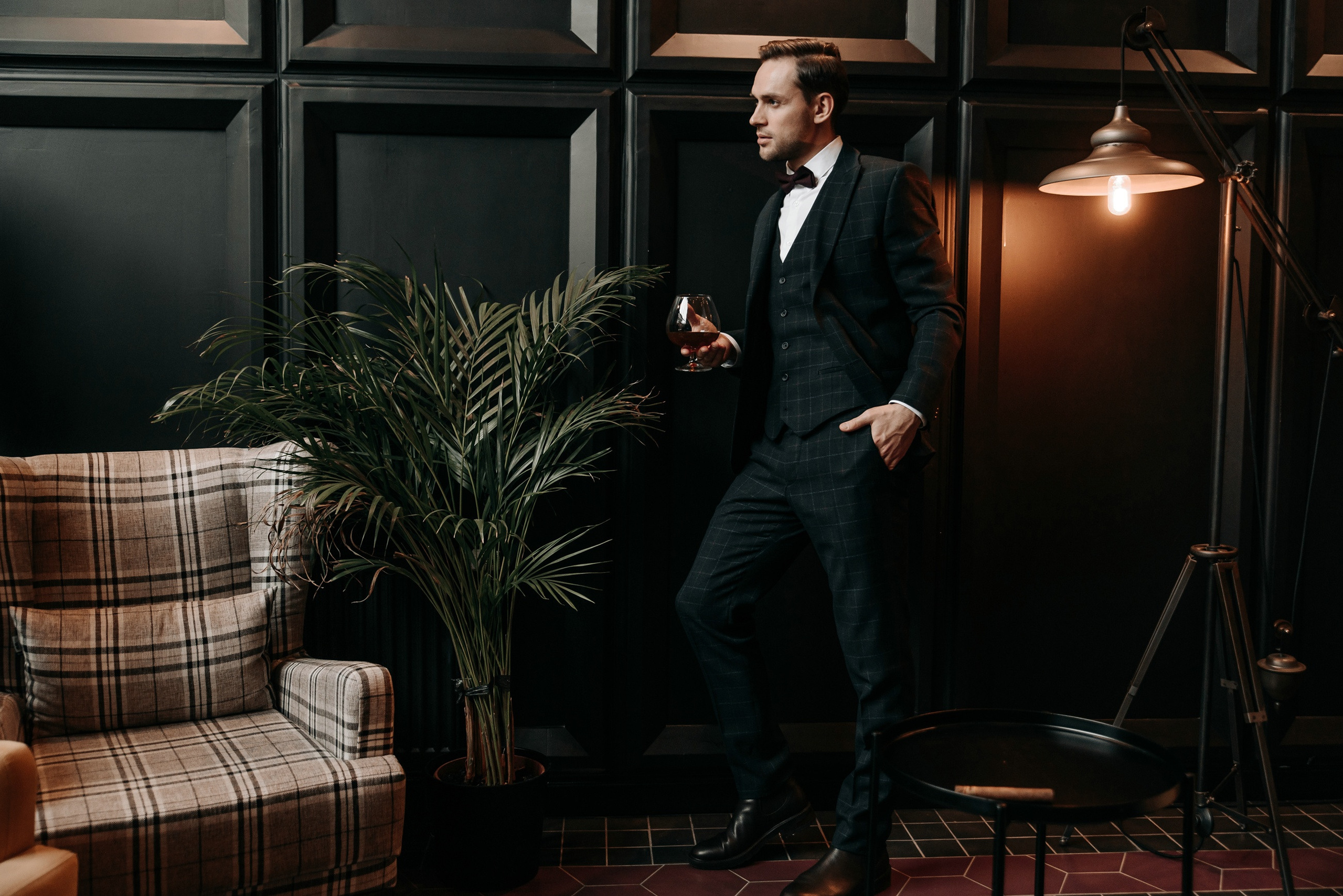 Свадебная фотосессия в отеле Art Village. Свадебный и семейный фотограф в Москве Светлана Зоткина