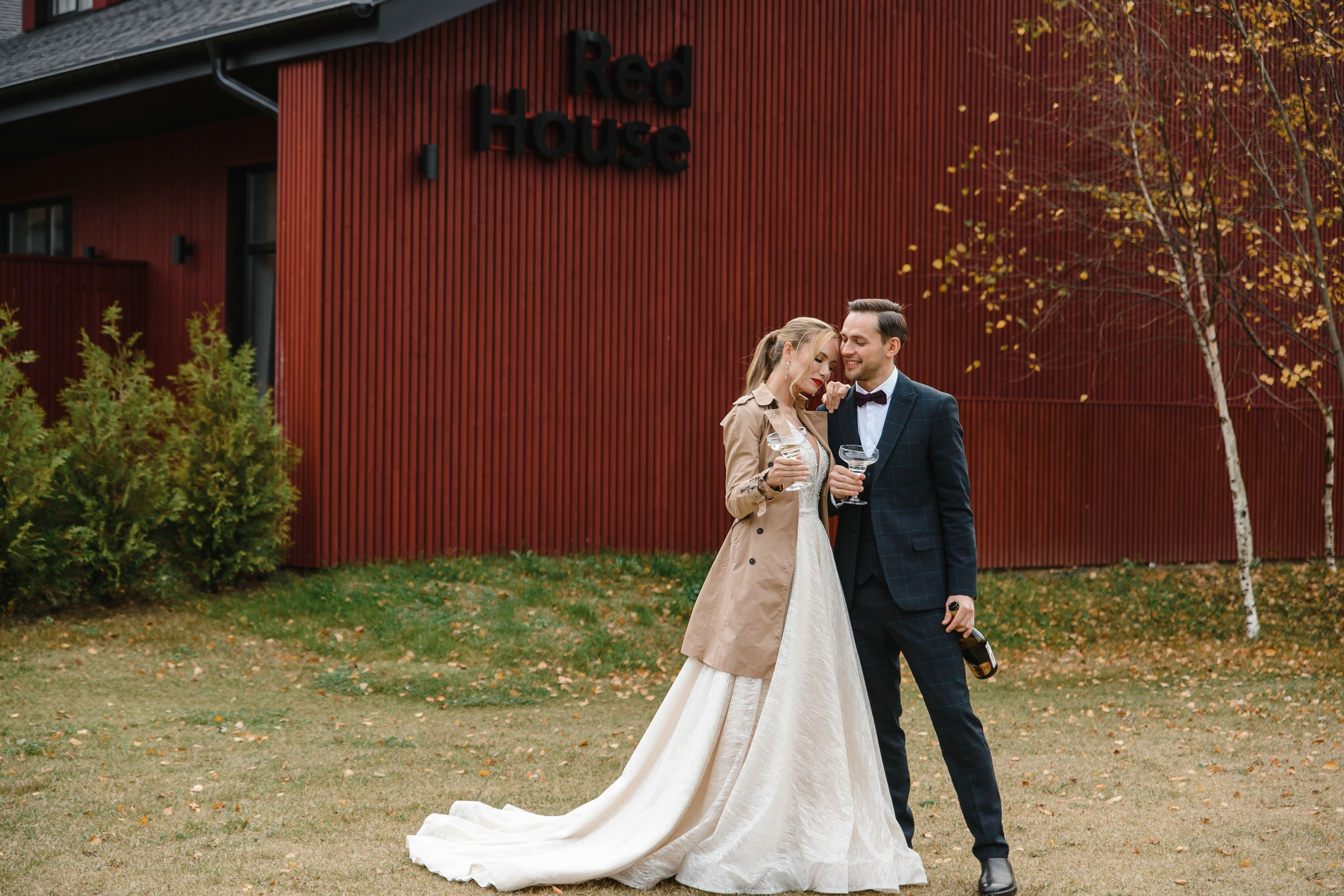 Свадебная фотосессия в отеле Art Village. Свадебный и семейный фотограф в Москве Светлана Зоткина