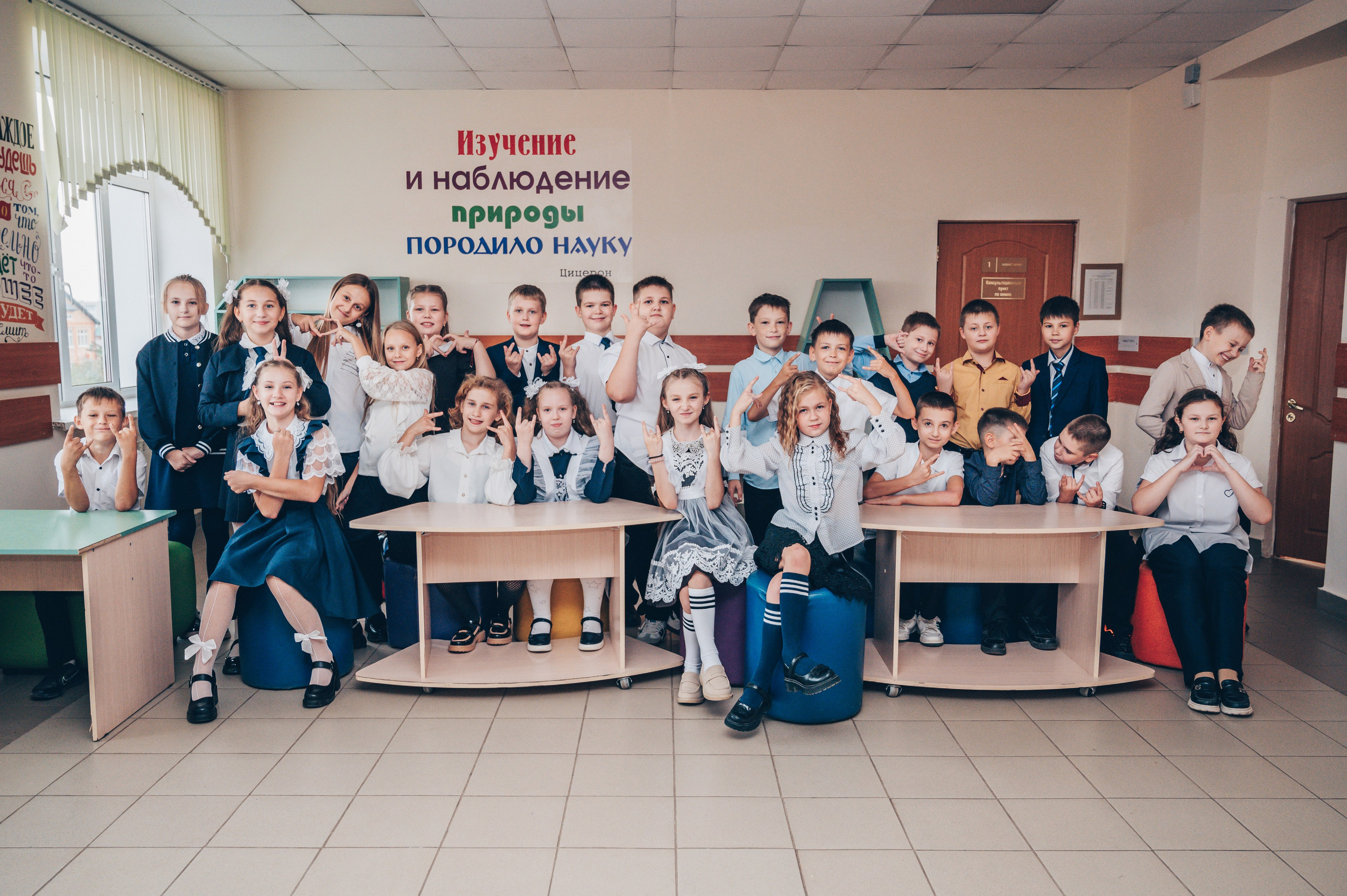 1-4 классы. Выпускные альбомы и Школьный фотограф в Алексеевке, Бирюче, Красном