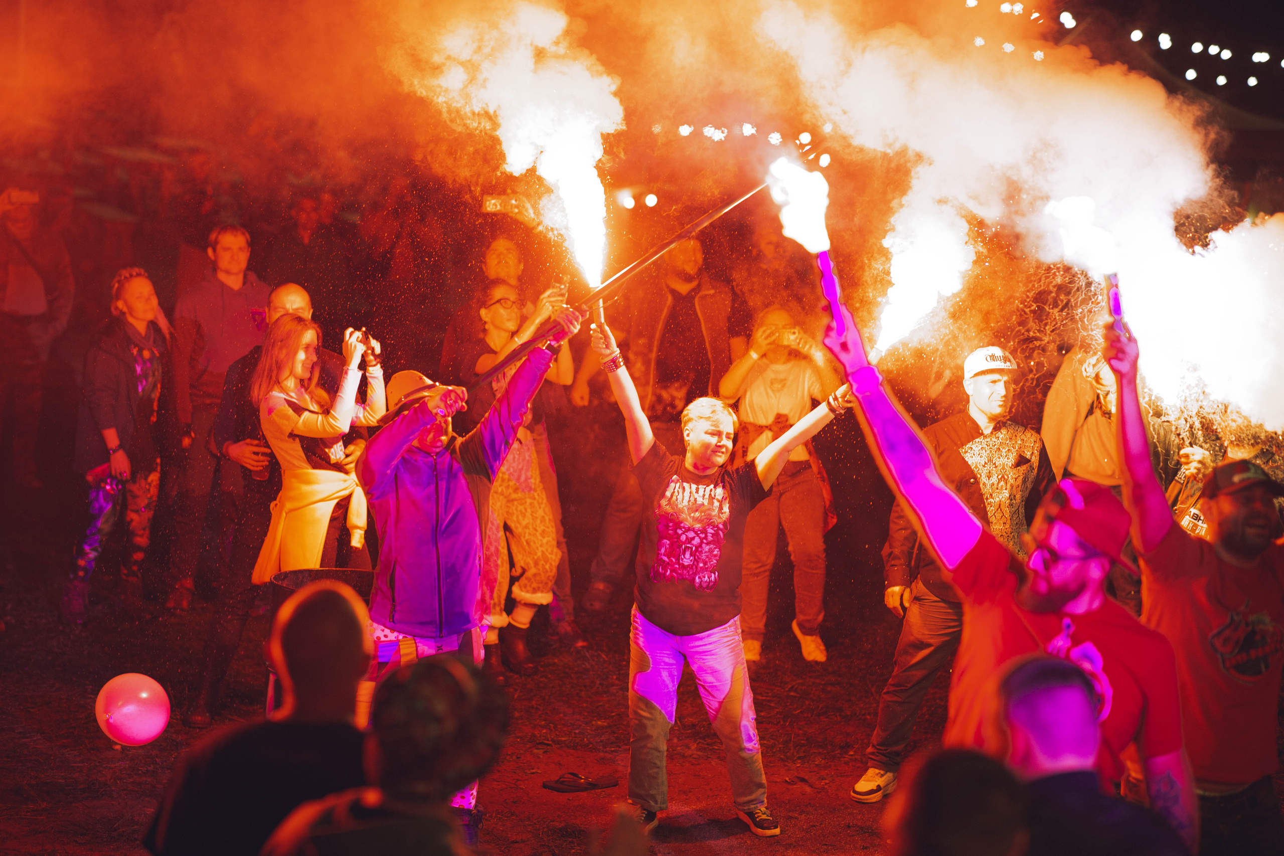 LONGLONG. Репортажный и портретный фотограф Михаил Мартиросян