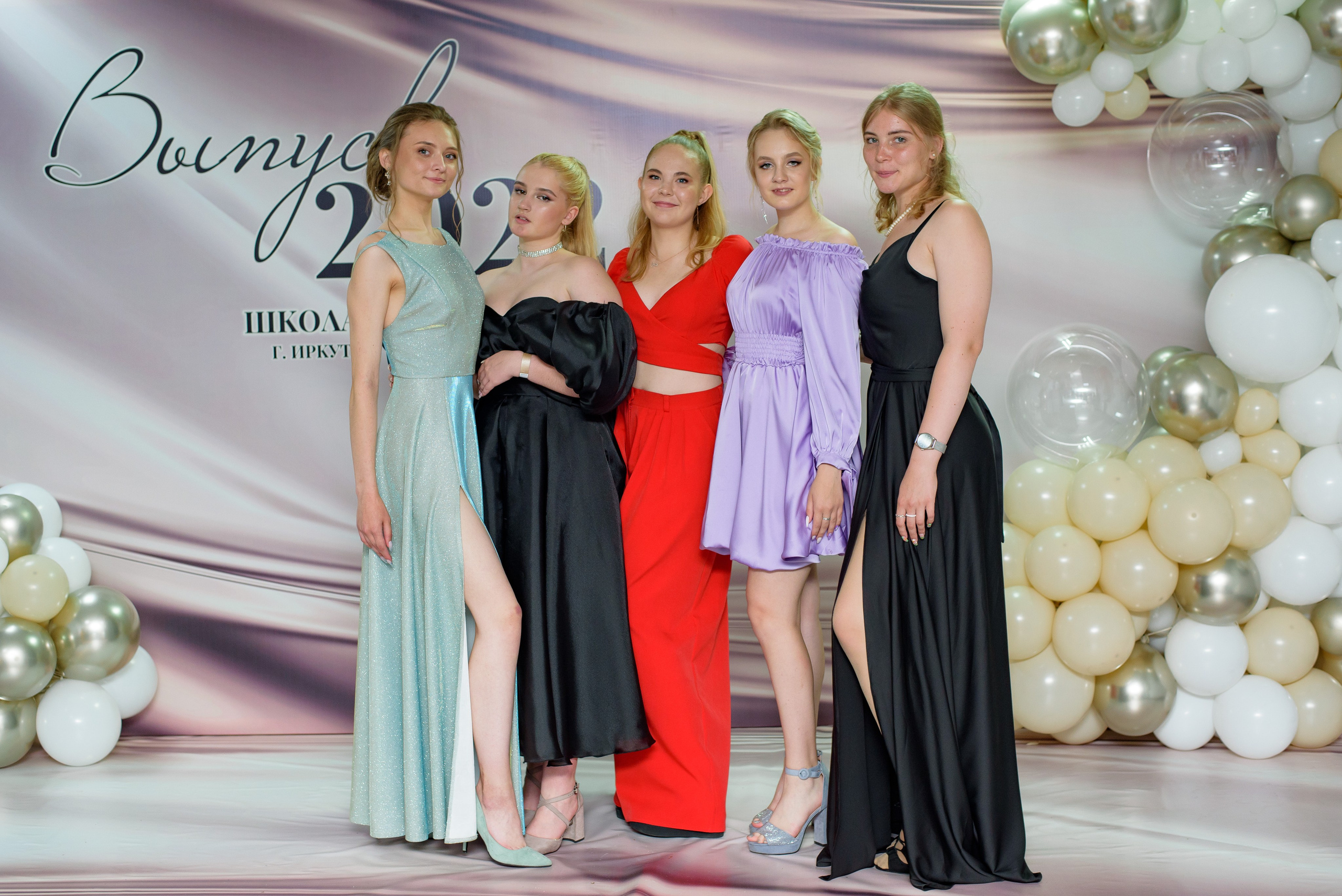 Выпускной 9-11классы. Выпускные книги Анапа Новороссийск Краснодар